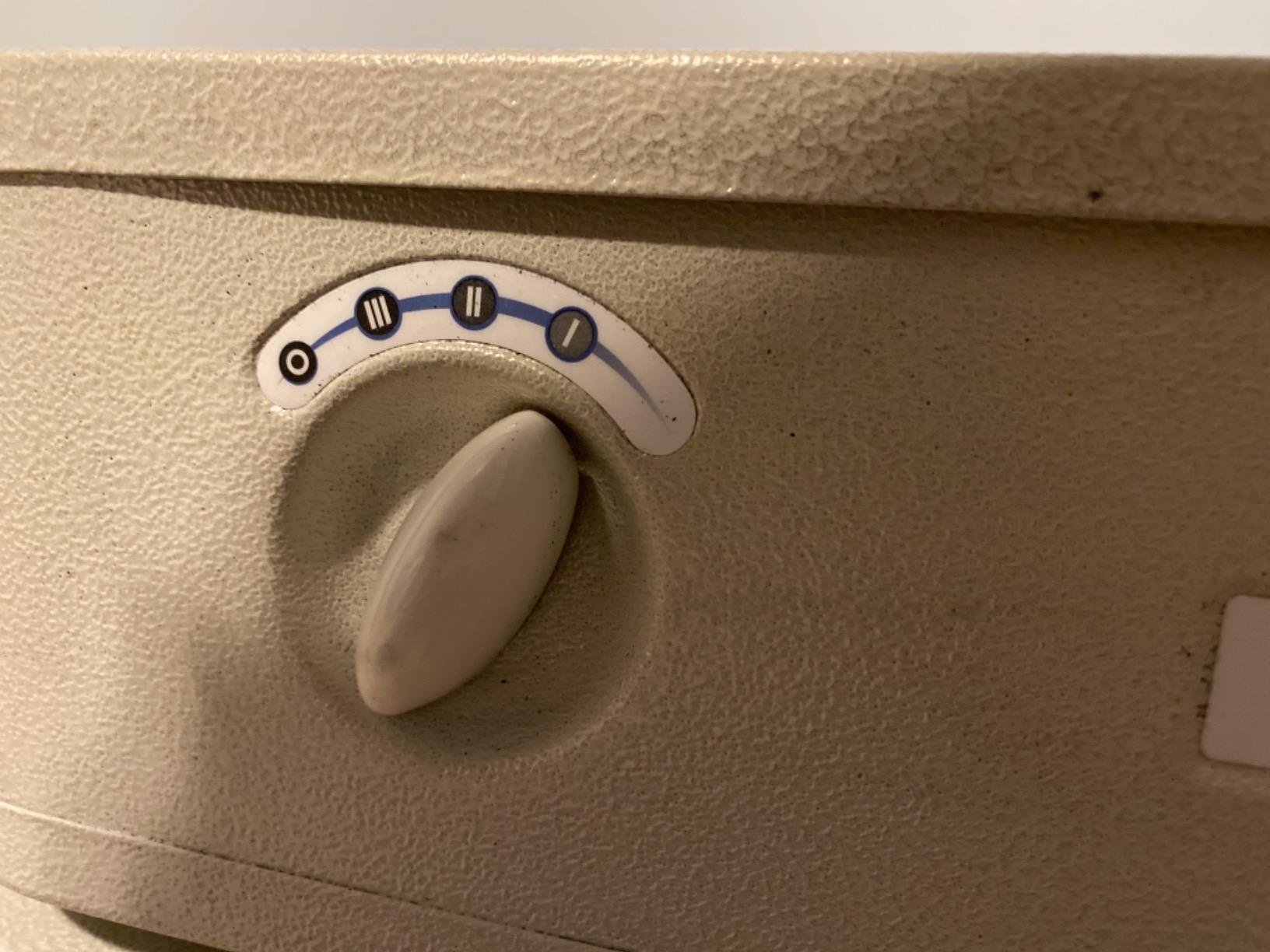 Austin Air HealthMate Standard Air Purifier, Sandstone - Advanced 4- Stage Filtration Air Purifiers For Home with Activated Carbon & Zeolite - Ideal as Air Purifiers for Bedroom, Model B400 - Customer Photo 1