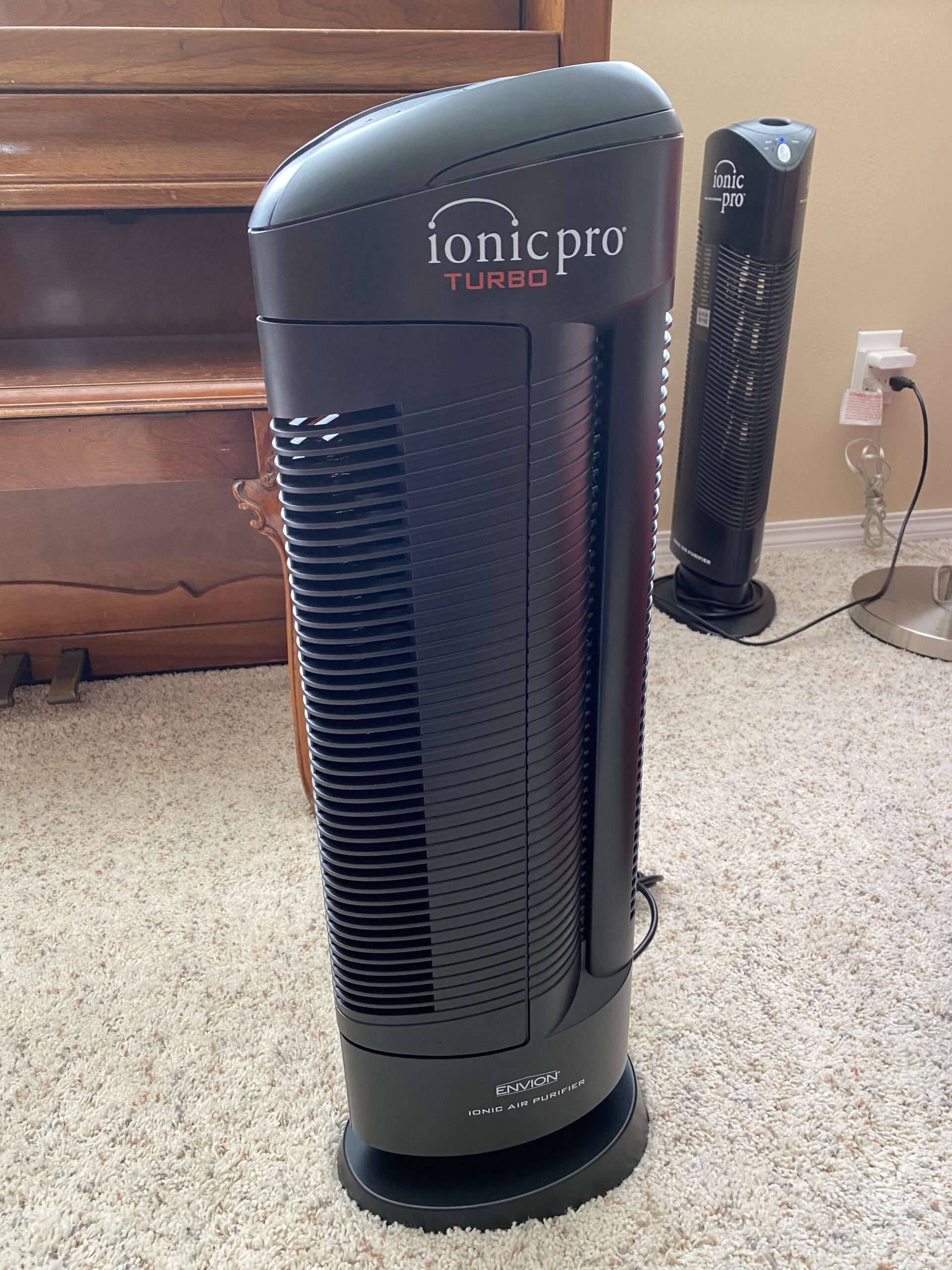 Ionic Pro Turbo (TA550) Ionic Air Purifier Tower for Home, Quiet Ionic Filterless Design, Covers Up to 500 Sq. Ft., Removes Odors, Smoke, Dust, and Allergens – Black Customer Review Ionic Pro Turbo (TA550) Ionic Air Purifier Tower for Home, Quiet Ionic Filterless Design, Covers Up to 500 Sq. Ft., Removes Odors, Smoke, Dust, and Allergens – Black - Customer Photo 1
