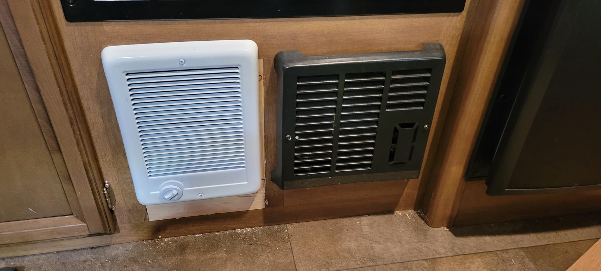 Cadet Com-Pak Electric Wall Heater Complete Unit with Thermostat (Model: CSC151TW, Part: 67509), 5120 BTU, 120 Volt, 1500 Watt, White Customer Review Cadet Com-Pak Electric Wall Heater Complete Unit with Thermostat (Model: CSC151TW, Part: 67509), 5120 BTU, 120 Volt, 1500 Watt, White - Customer Photo 1