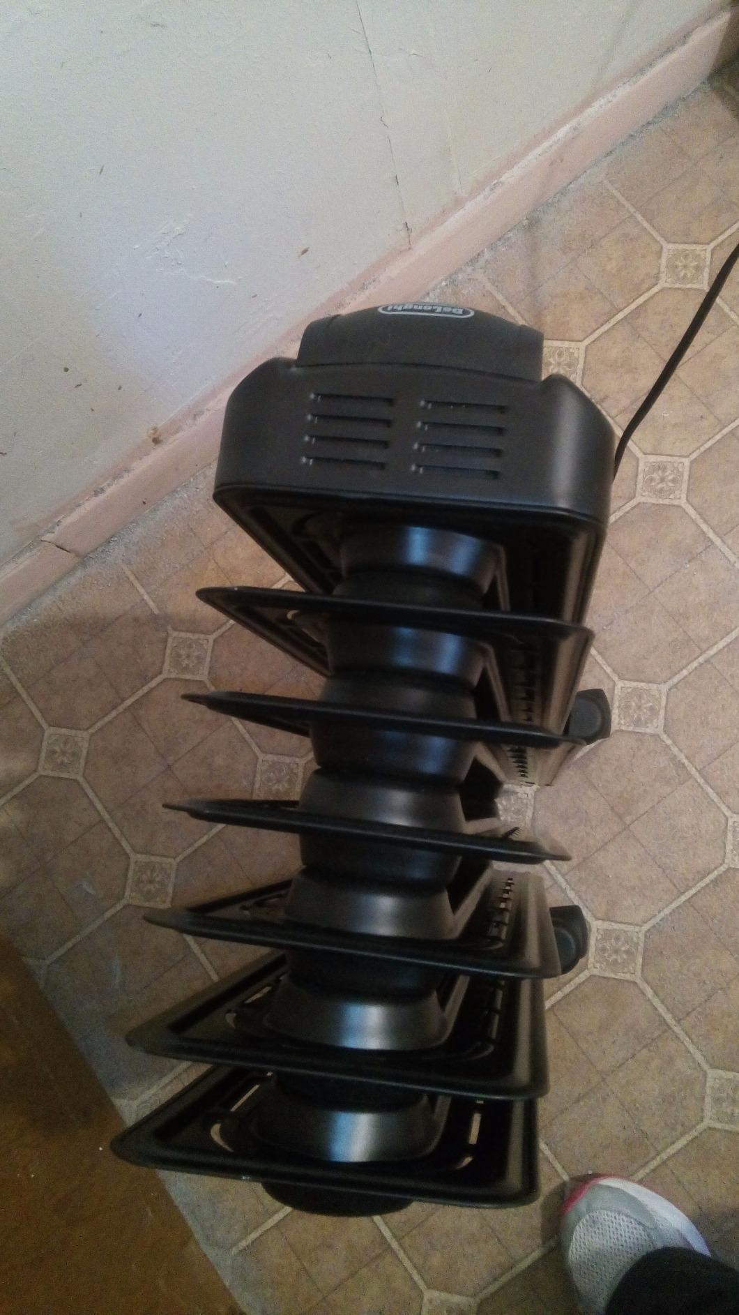 De'Longhi Oil filled Radiator Heater, 1500W Electric Space Heater for indoor use, portable room heater, Energy Saving, full room like office and bedroom with safety features, EW7707CM - Customer Photo 2