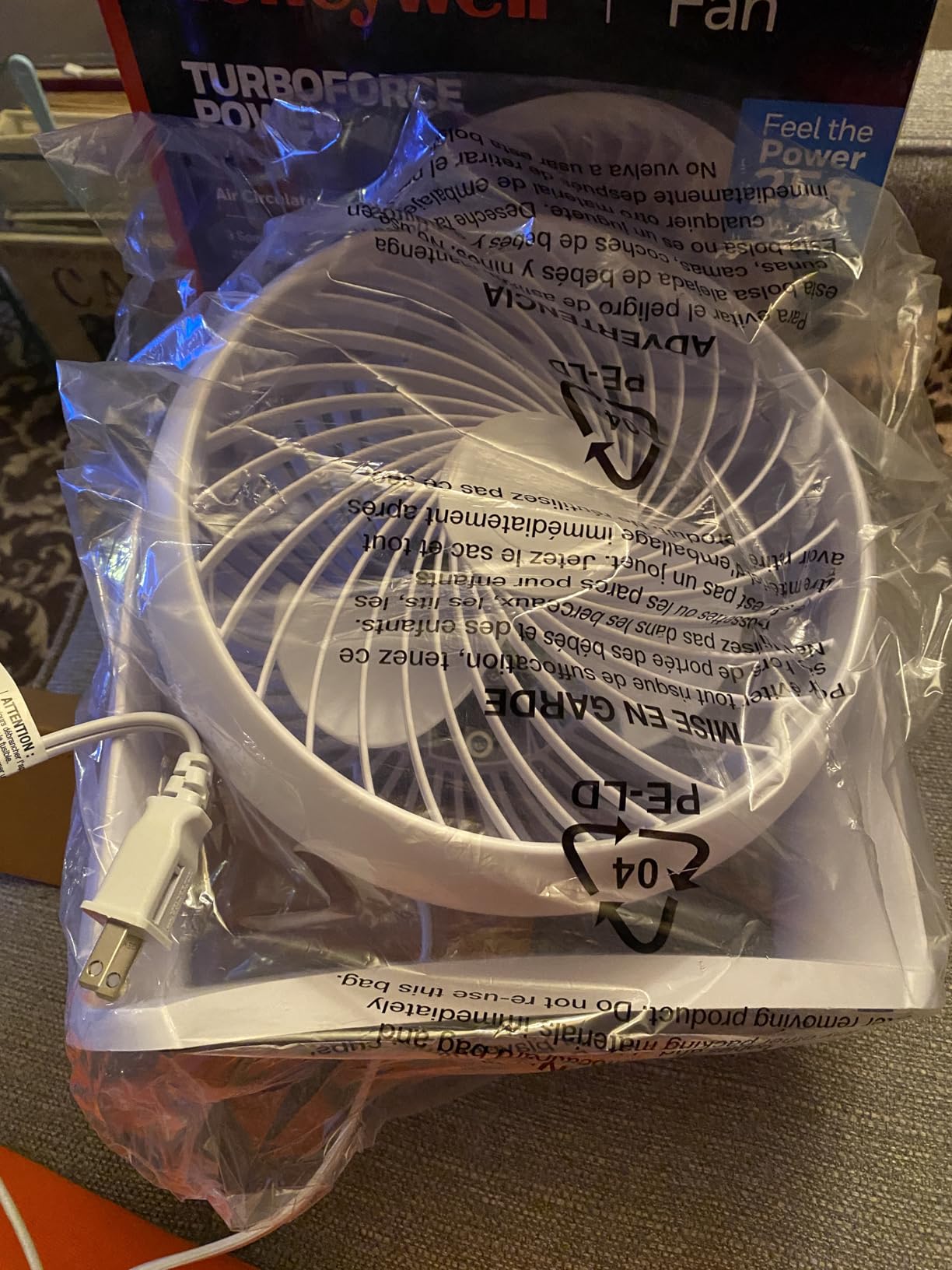 Honeywell Turboforce Fan, Ht-900, 11 inch Customer Review Honeywell Turboforce Fan, Ht-900, 11 inch - Customer Photo 1