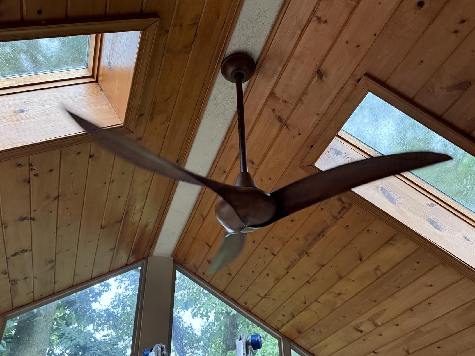 MINKA-AIRE F843-DK, Wave, 52 Inch Ceiling Fan with Remote Control, Brown Distressed Koa Customer Review MINKA-AIRE F843-DK, Wave, 52 Inch Ceiling Fan with Remote Control, Brown Distressed Koa - Customer Photo 1