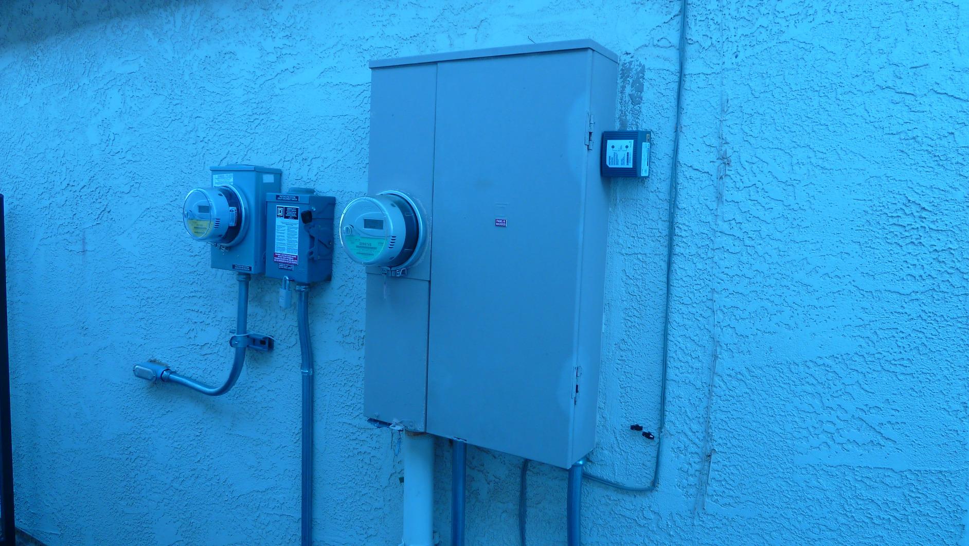 Square D HEPD80 Universal Whole House Surge Protection Device, 1-Phase, 3-Wire for 120/240V, 80kA - Customer Photo 3