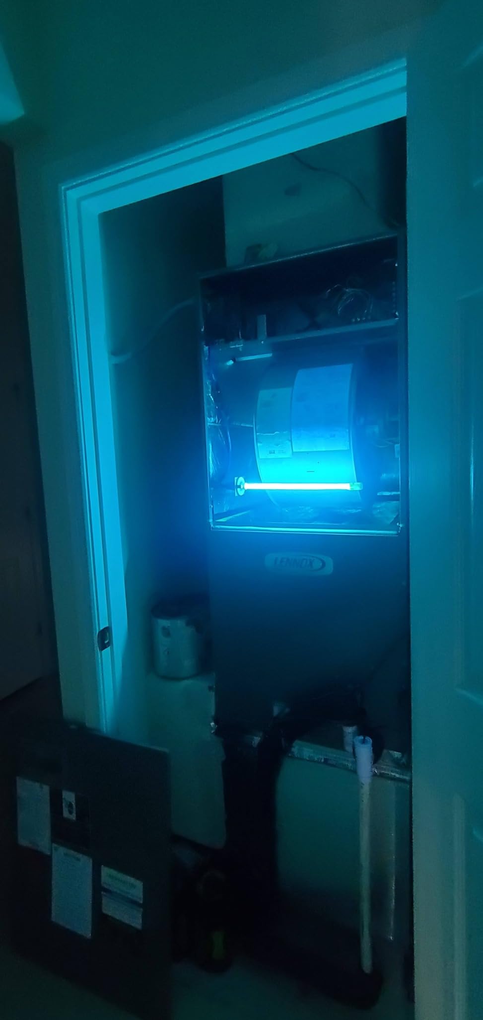 Fresh-Aire Blue Tube 24-Volt UV Light HVAC Air Purification System, Includes 1-Year UVC Lamp #TUV-BTER - Customer Photo 2