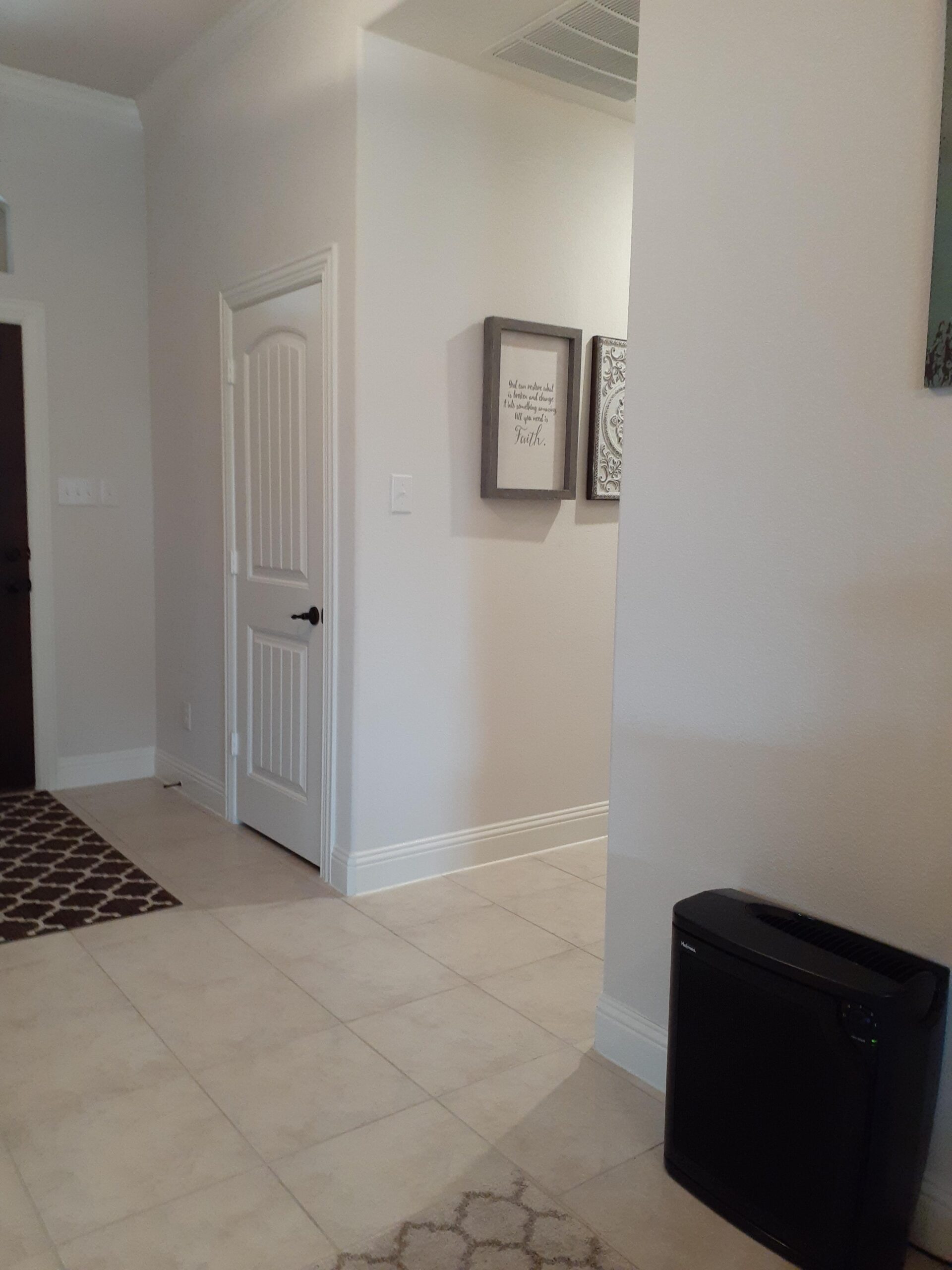 Holmes TRUE HEPA Console Air Purifier with Filter Life Monitor Bar and Quiet Operation | Large Room Air Cleaner - Black (HAP8650B-NU-2) Customer Review Holmes TRUE HEPA Console Air Purifier with Filter Life Monitor Bar and Quiet Operation | Large Room Air Cleaner - Black (HAP8650B-NU-2) - Customer Photo 1