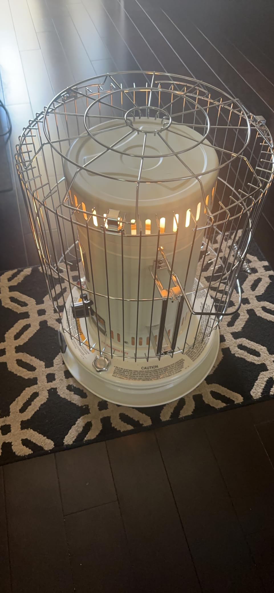 Sengoku Indoor & Outdoor Kerosene Heater, 23,500 BTU, Portable Use, White - Cordless Space Heater for Home, Garage, Basement, and Camping - Customer Photo 3