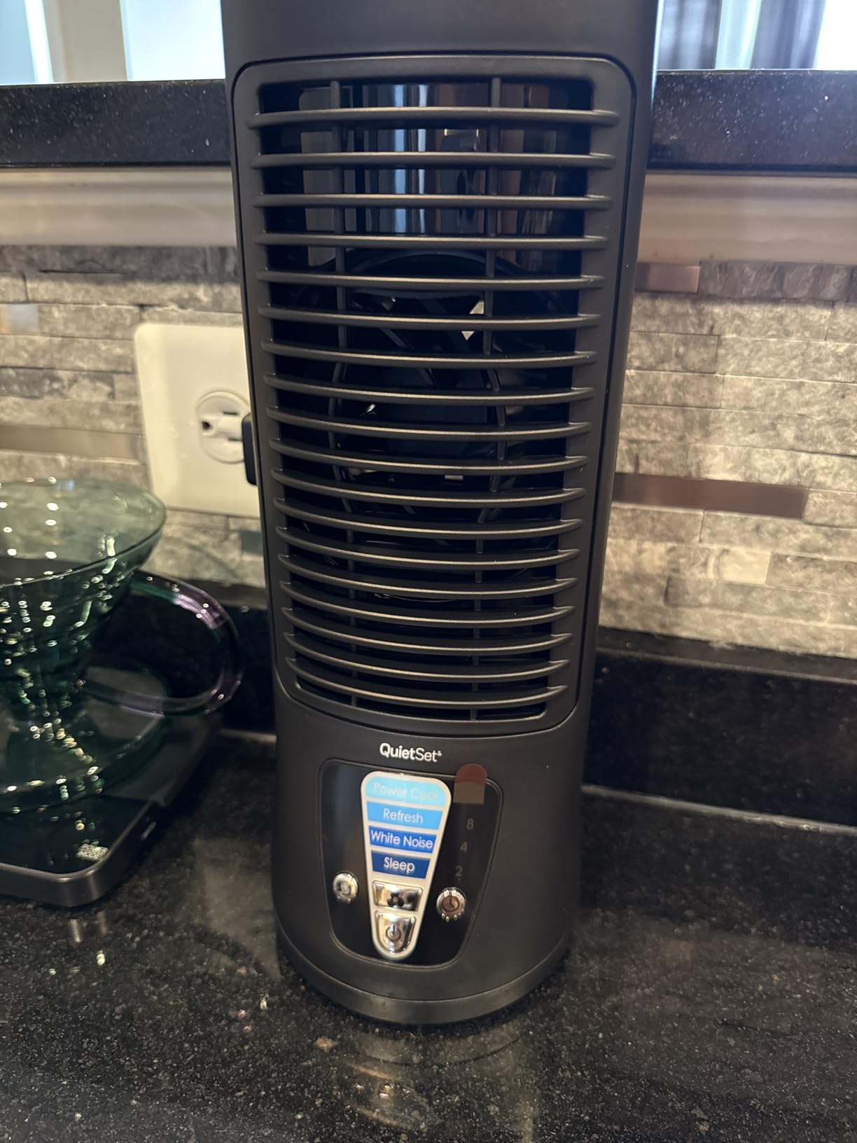 Honeywell QuietSet Personal Table Fan, Oscillating Personal Desk Fan with Quiet Operation, 4 Levels of Power and Sound, Black, HTF210B Customer Review Honeywell QuietSet Personal Table Fan, Oscillating Personal Desk Fan with Quiet Operation, 4 Levels of Power and Sound, Black, HTF210B - Customer Photo 2