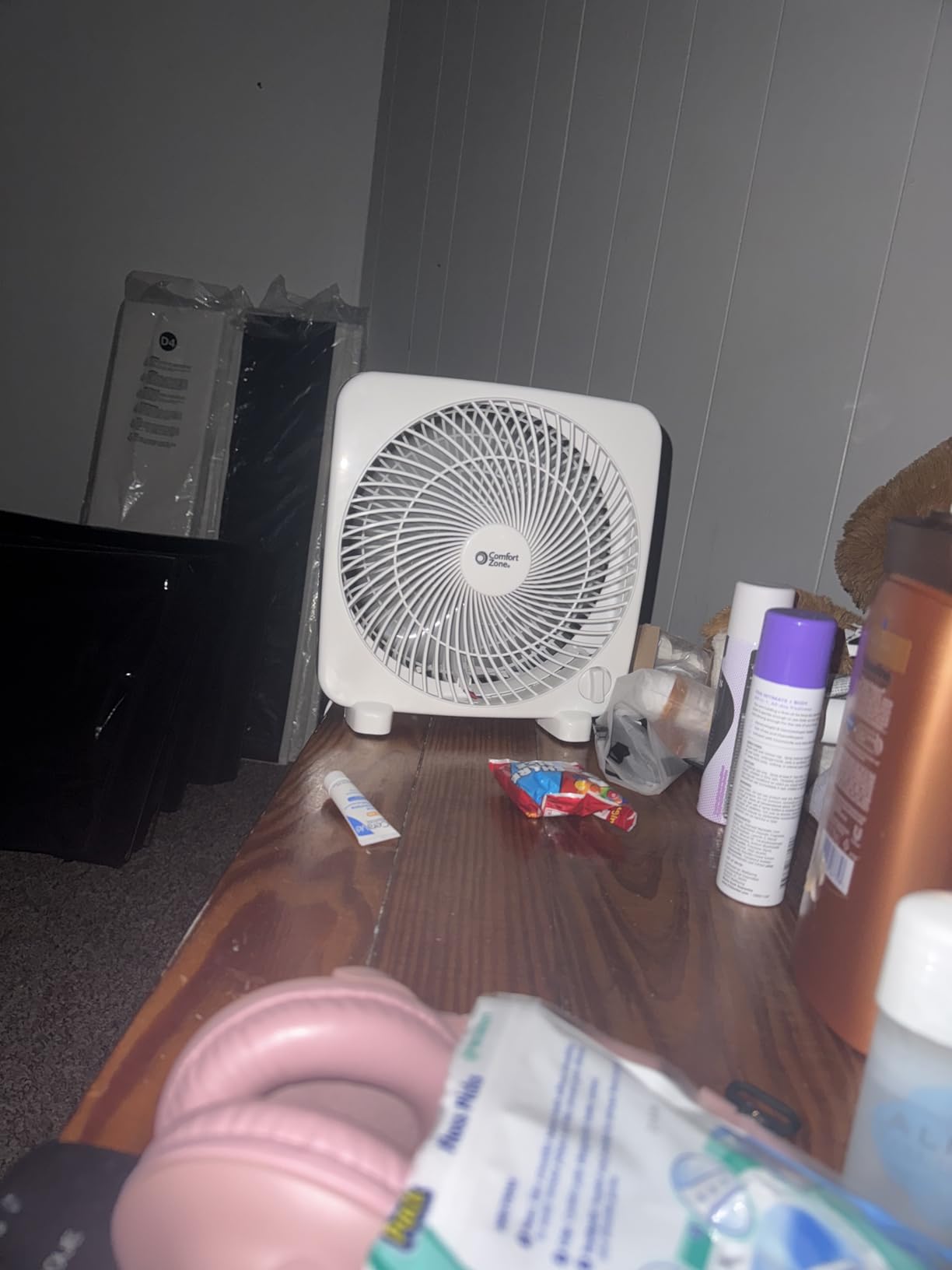 Comfort Zone CZ9BWT Portable 9-inch 3-Speed Quiet Box Fan for Home in White Customer Review Comfort Zone CZ9BWT Portable 9-inch 3-Speed Quiet Box Fan for Home in White - Customer Photo 1