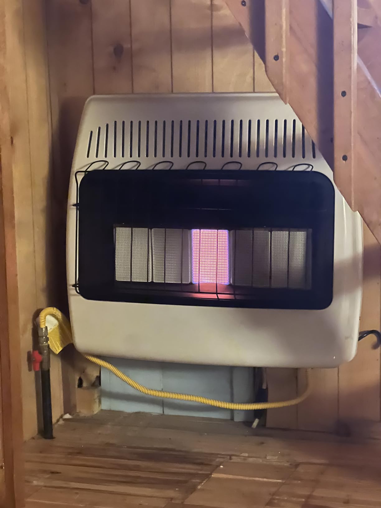 Dyna-Glo IR30PMDG-1 30,000 BTU Liquid Propane Infrared Vent Free Wall Heater White - Customer Photo 3