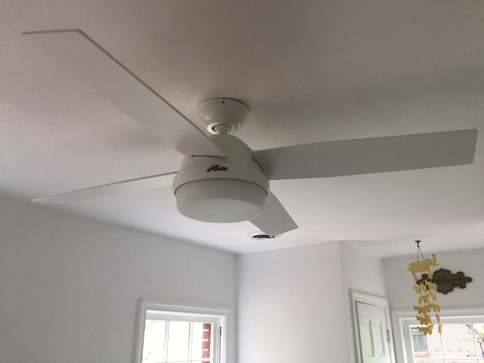 Hunter Fan Company 59252, 52 inch Ceiling Fan with Light and Remote, Dempsey Fresh White Indoor/Outdoor Hunter Fan, LED Kit Customer Review Hunter Fan Company 59252, 52 inch Ceiling Fan with Light and Remote, Dempsey Fresh White Indoor/Outdoor Hunter Fan, LED Kit - Customer Photo 2