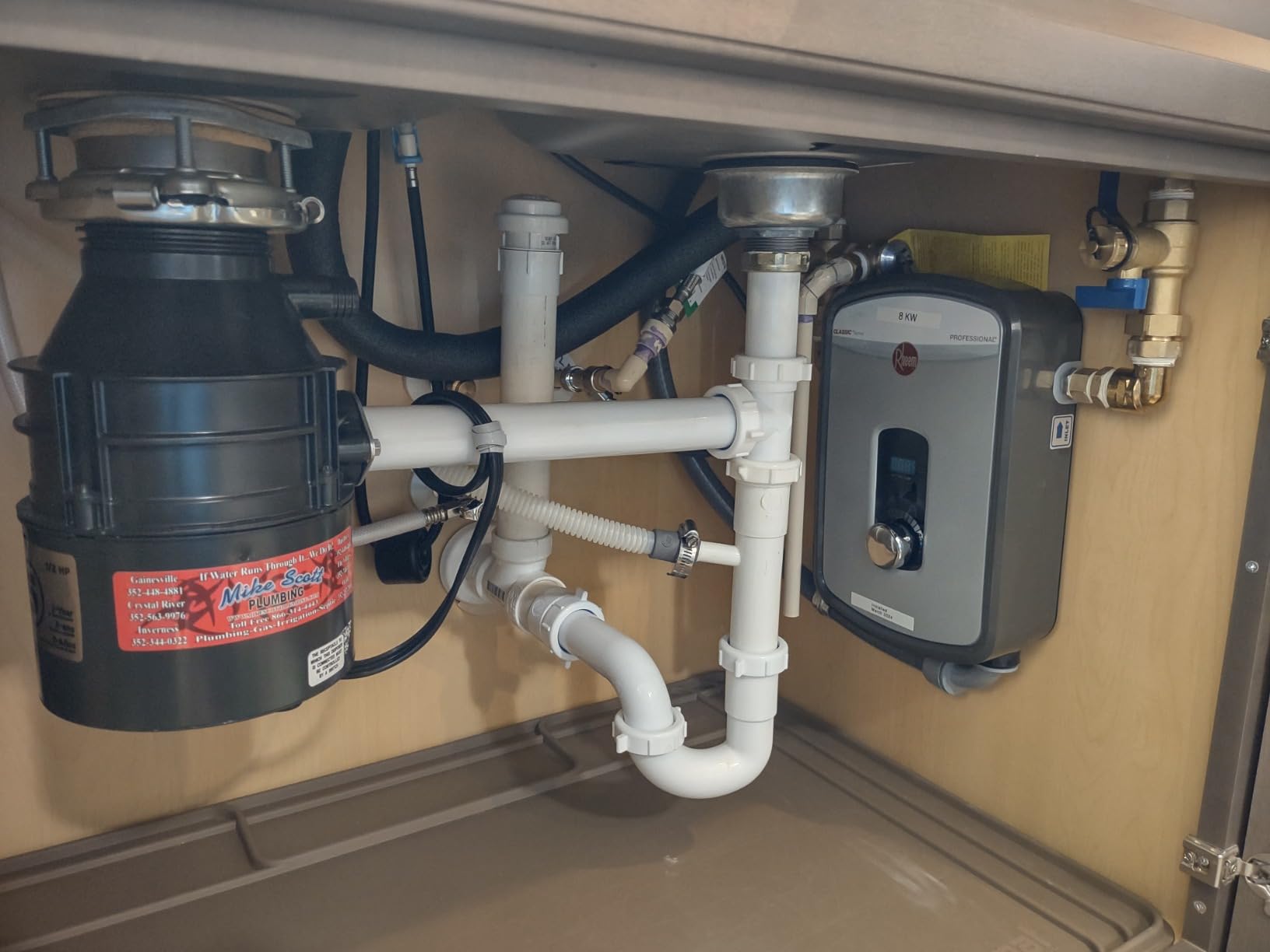 Rheem 8kW 240V Tankless Electric Water Heater - Customer Photo 2