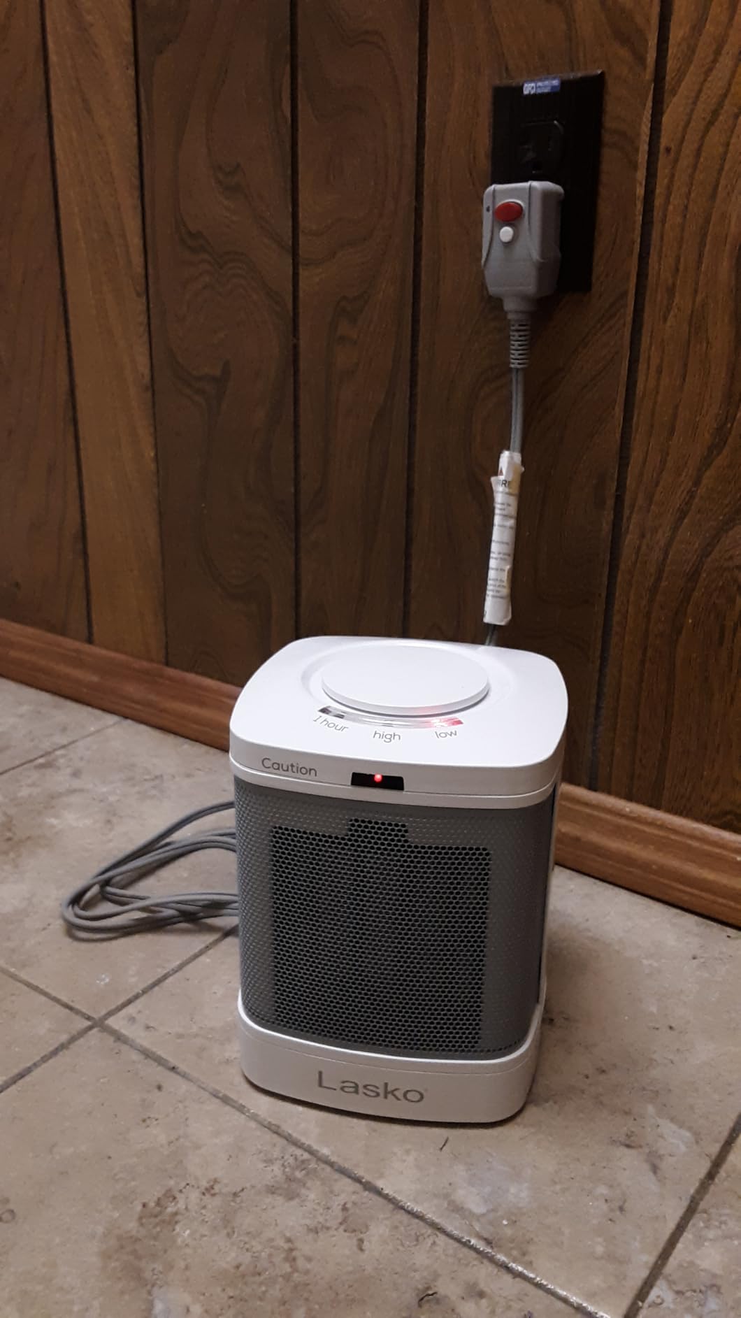 Lasko Portable Electric Ceramic Space Heater with ALCI Plug for Bathroom Use, 2 Heat Settings and Simple Heat Button, 8 Inches, White, 1500W, CD08200 - Customer Photo 1