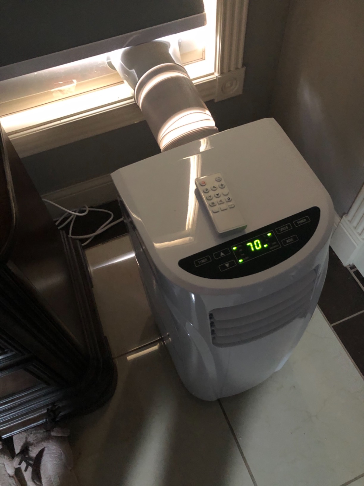 COSTWAY Portable Air Conditioners, 8000 BTU Air Conditioner Unit spaces up to 230 Sq.Ft with Remote Control Dehumidifier Function Window Wall Mount, 4 Caster Wheel, Sleep Mode and 2 Fan Speed Customer Review COSTWAY Portable Air Conditioners, 8000 BTU Air Conditioner Unit spaces up to 230 Sq.Ft with Remote Control Dehumidifier Function Window Wall Mount, 4 Caster Wheel, Sleep Mode and 2 Fan Speed - Customer Photo 2