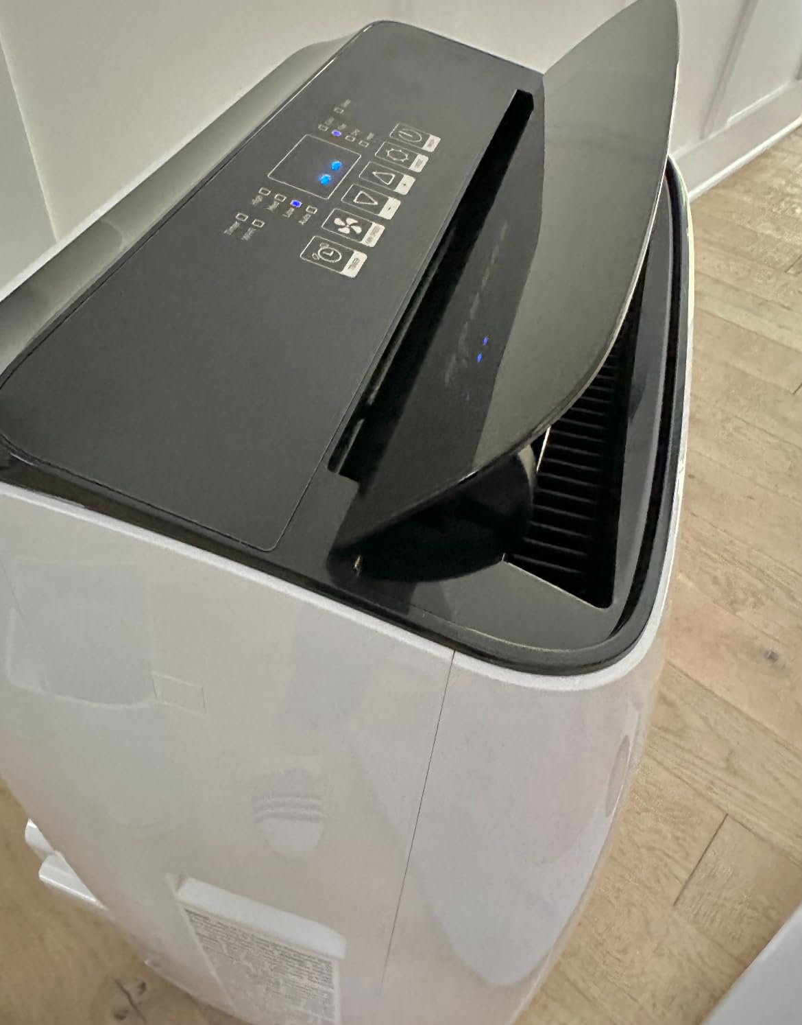 SereneLife Small Air Conditioner Portable 10,000 BTU with Built-in Dehumidifier - Portable AC unit for rooms up to 450 sq ft - Remote Control, Window Mount Exhaust Kit - Customer Photo 1