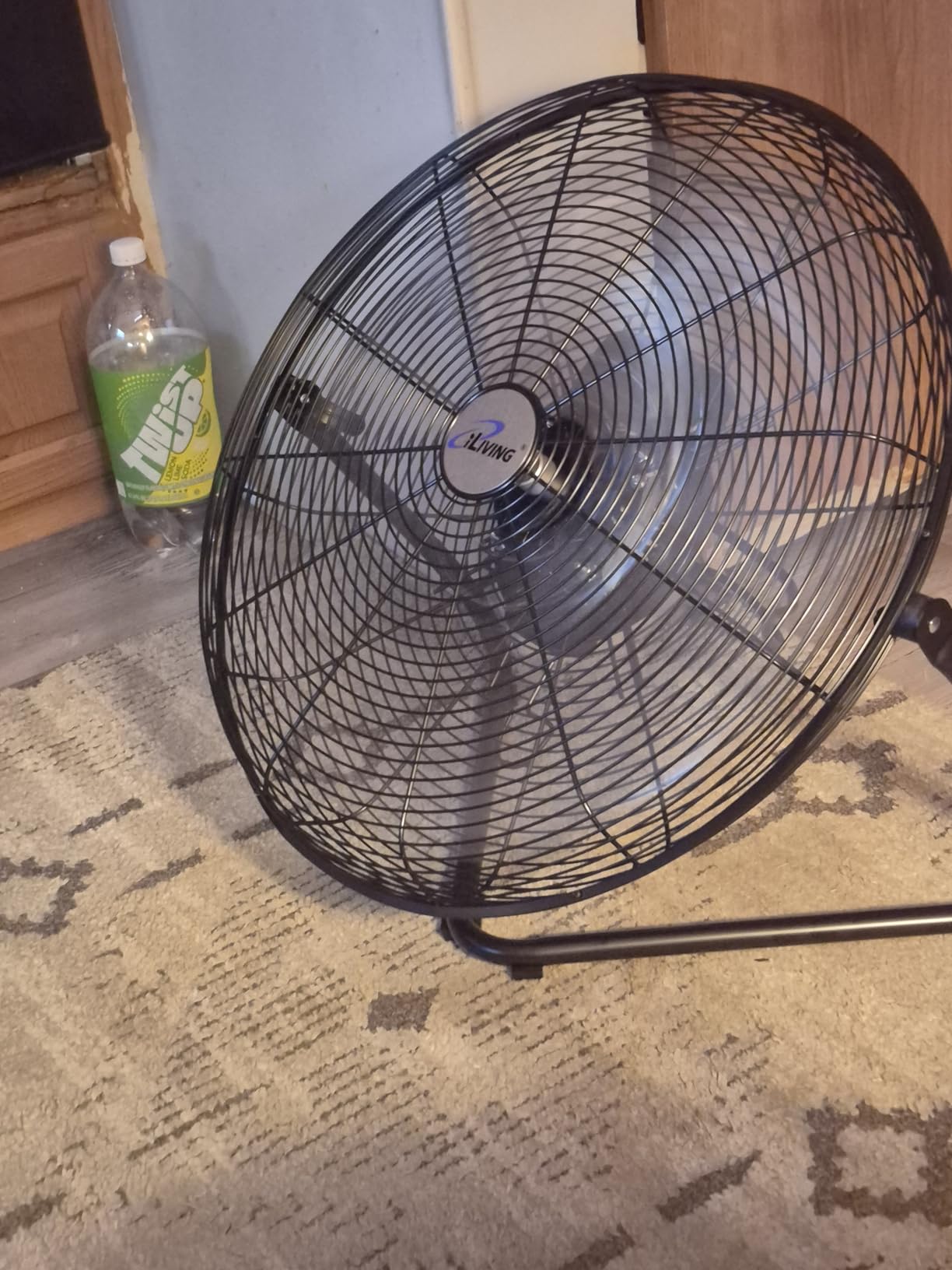 iLIVING 20 Inch Heavy Duty Floor & Wall Mount Fan - 5500 CFM High Velocity, 160-Watt, 3-Speed, Industrial Cooling for Garage, Workshop, Office, Home - UL Listed, Black Customer Review iLIVING 20 Inch Heavy Duty Floor & Wall Mount Fan - 5500 CFM High Velocity, 160-Watt, 3-Speed, Industrial Cooling for Garage, Workshop, Office, Home - UL Listed, Black - Customer Photo 1