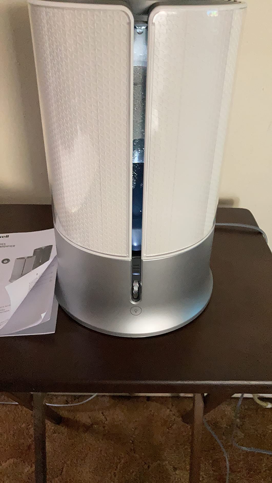 Honeywell Designer Series Cool Mist Humidifier, White Customer Review Honeywell Designer Series Cool Mist Humidifier, White - Customer Photo 2