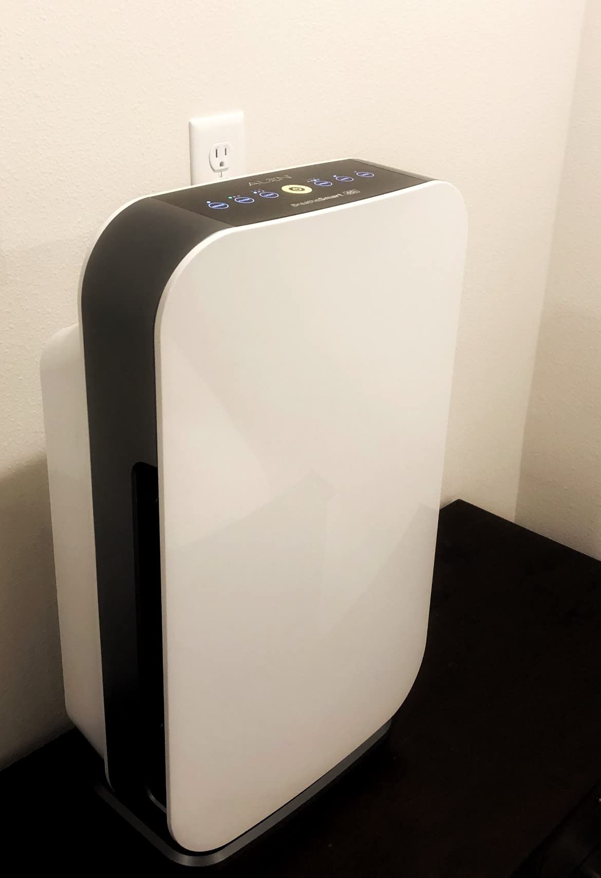 Alen Air Purifier BreatheSmart 45i HEPA with Pure Filter for Large Rooms up to 1600 Sq. Ft. - Perfect for Bedrooms - Captures Allergens, Dust, & Mold Customer Review Alen Air Purifier BreatheSmart 45i HEPA with Pure Filter for Large Rooms up to 1600 Sq. Ft. - Perfect for Bedrooms - Captures Allergens, Dust, & Mold - Customer Photo 3