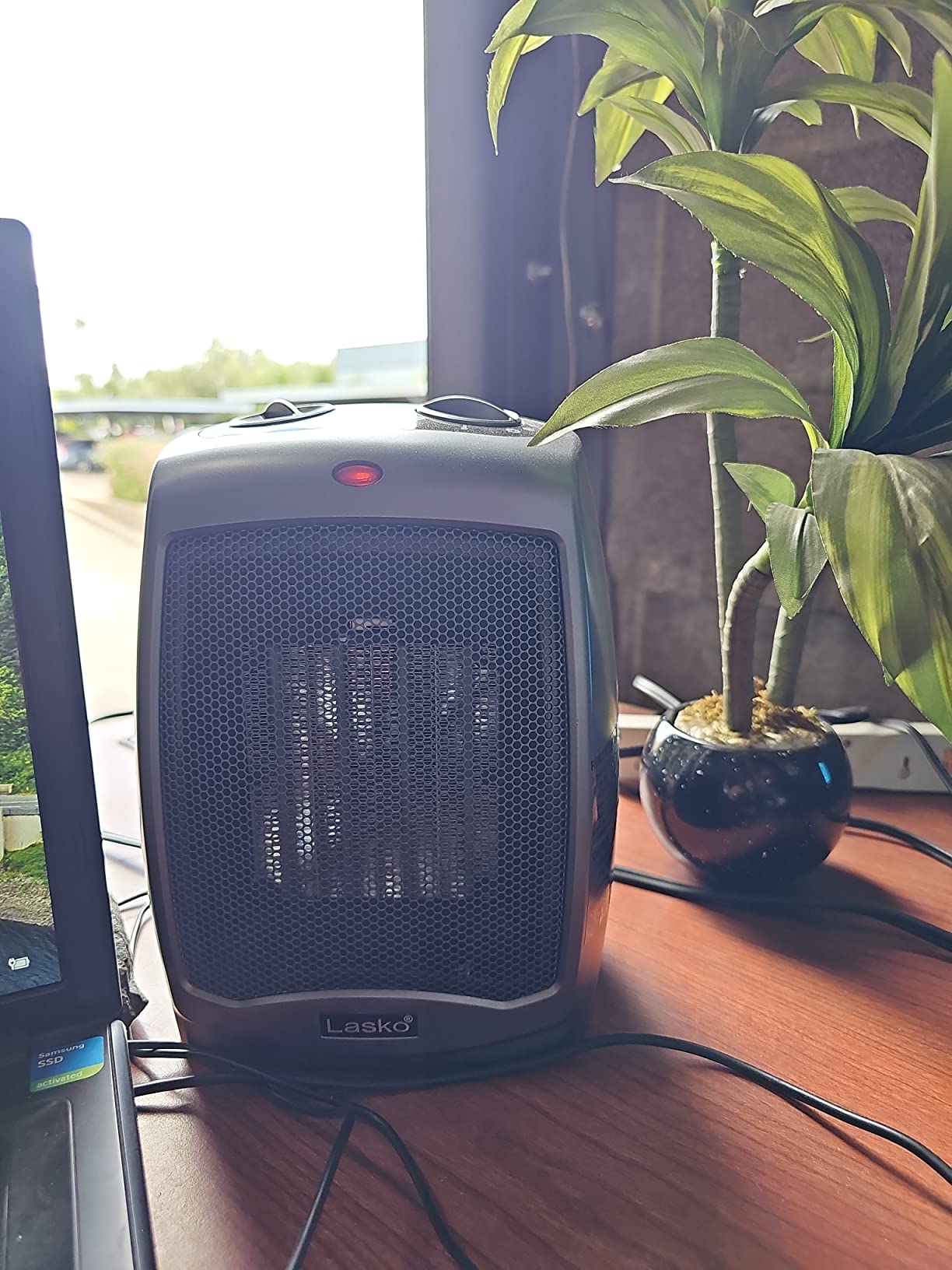 Lasko Portable Indoor Electric Ceramic Space Heater with Tip-Over Safety Switch, Overheat Protection and Thermostat, 2 Speeds, Safe for Home, 9.2 Inches, Dark Gray, 1500W, 754201 Customer Review Lasko Portable Indoor Electric Ceramic Space Heater with Tip-Over Safety Switch, Overheat Protection and Thermostat, 2 Speeds, Safe for Home, 9.2 Inches, Dark Gray, 1500W, 754201 - Customer Photo 2