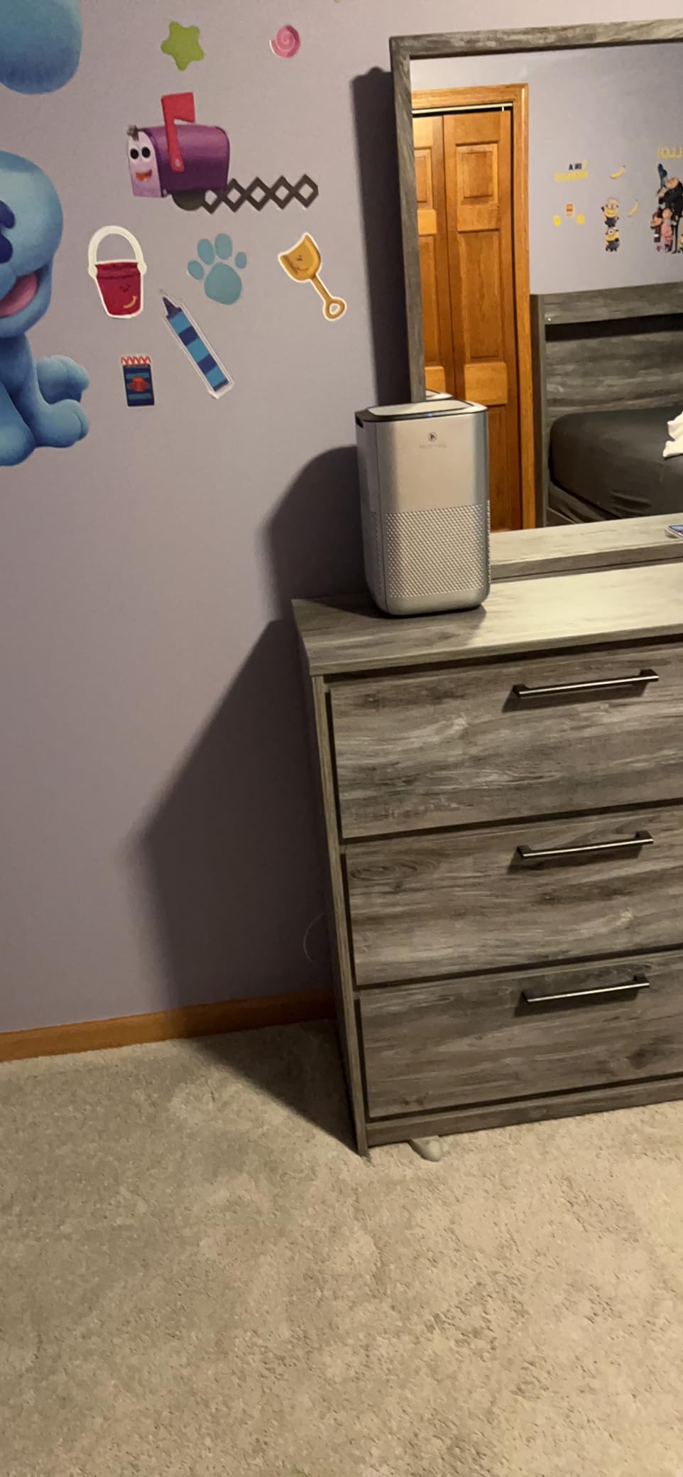 Medify MA-15 Air Purifier with True HEPA H13 Filter | 585 ft² Coverage in 1hr for Allergens, Smoke, Wildfires, Dust, Odors, Pollen, Pet Dander | Removal to 0.1 Microns | Silver, 1-Pack Customer Review Medify MA-15 Air Purifier with True HEPA H13 Filter | 585 ft² Coverage in 1hr for Allergens, Smoke, Wildfires, Dust, Odors, Pollen, Pet Dander | Removal to 0.1 Microns | Silver, 1-Pack - Customer Photo 1