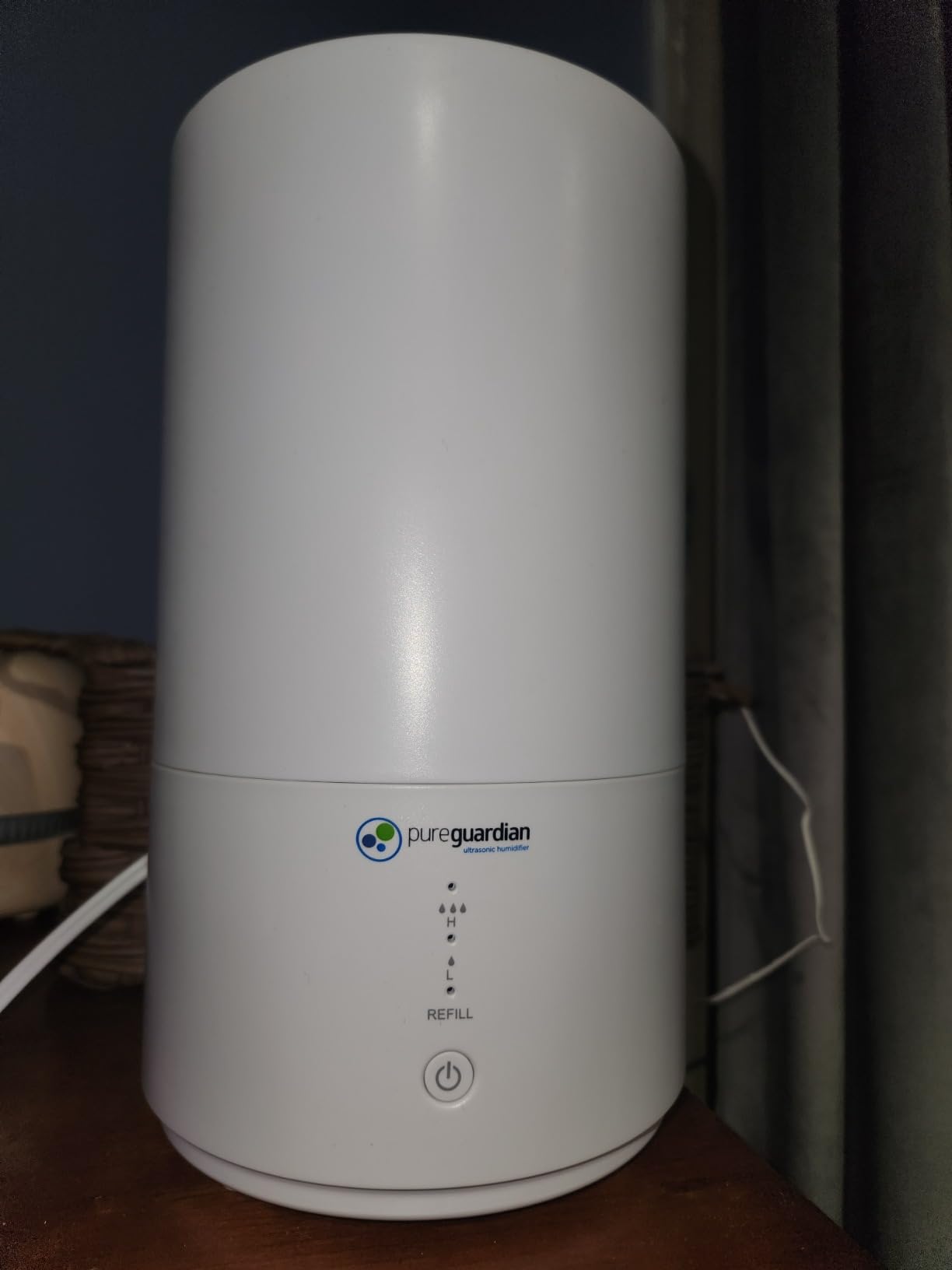 PureGuardian Top Fill Humidifier - H950AR Cool Mist Humidifier, 0.8 Gallon Tank with 30 Hour Runtime, Filter-Free, Quiet Ultrasonic Technology, Essential Oil Tray, 2 Speed Mist Control & Silver Clean Customer Review PureGuardian Top Fill Humidifier - H950AR Cool Mist Humidifier, 0.8 Gallon Tank with 30 Hour Runtime, Filter-Free, Quiet Ultrasonic Technology, Essential Oil Tray, 2 Speed Mist Control & Silver Clean - Customer Photo 2