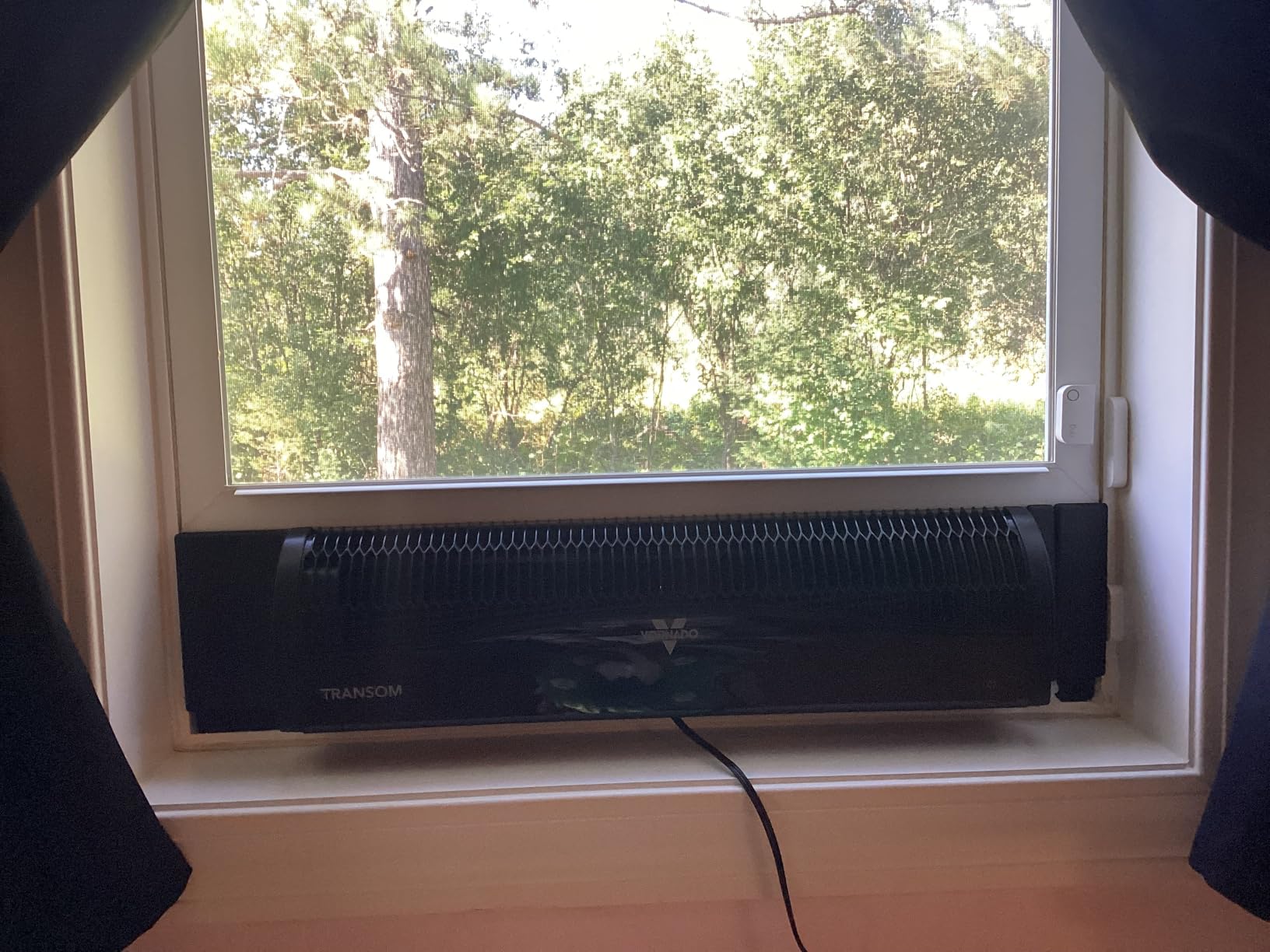 Vornado TRANSOM Window Fan with 4 Speeds, Remote Control, Reversible Exhaust Mode, Weather Resistant Case, Whole Room, Ice White Customer Review Vornado TRANSOM Window Fan with 4 Speeds, Remote Control, Reversible Exhaust Mode, Weather Resistant Case, Whole Room, Ice White - Customer Photo 1