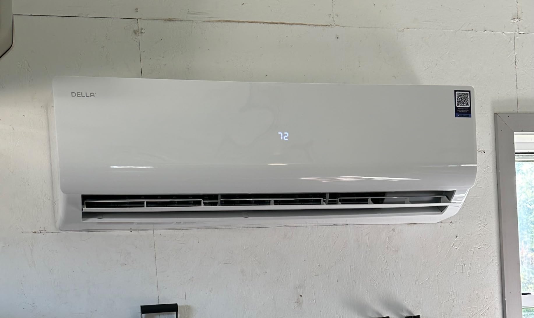 DELLA Vario Series 12000 BTU Mini Split Air Conditioner Work with Alexa with 1 Ton Pre-Charged Heat Pump Ductless Inverter System, 19 SEER2, Cools Up to 550 Sq. Ft,16.4ft Installation Kit Included Customer Review DELLA Vario Series 12000 BTU Mini Split Air Conditioner Work with Alexa with 1 Ton Pre-Charged Heat Pump Ductless Inverter System, 19 SEER2, Cools Up to 550 Sq. Ft,16.4ft Installation Kit Included - Customer Photo 1