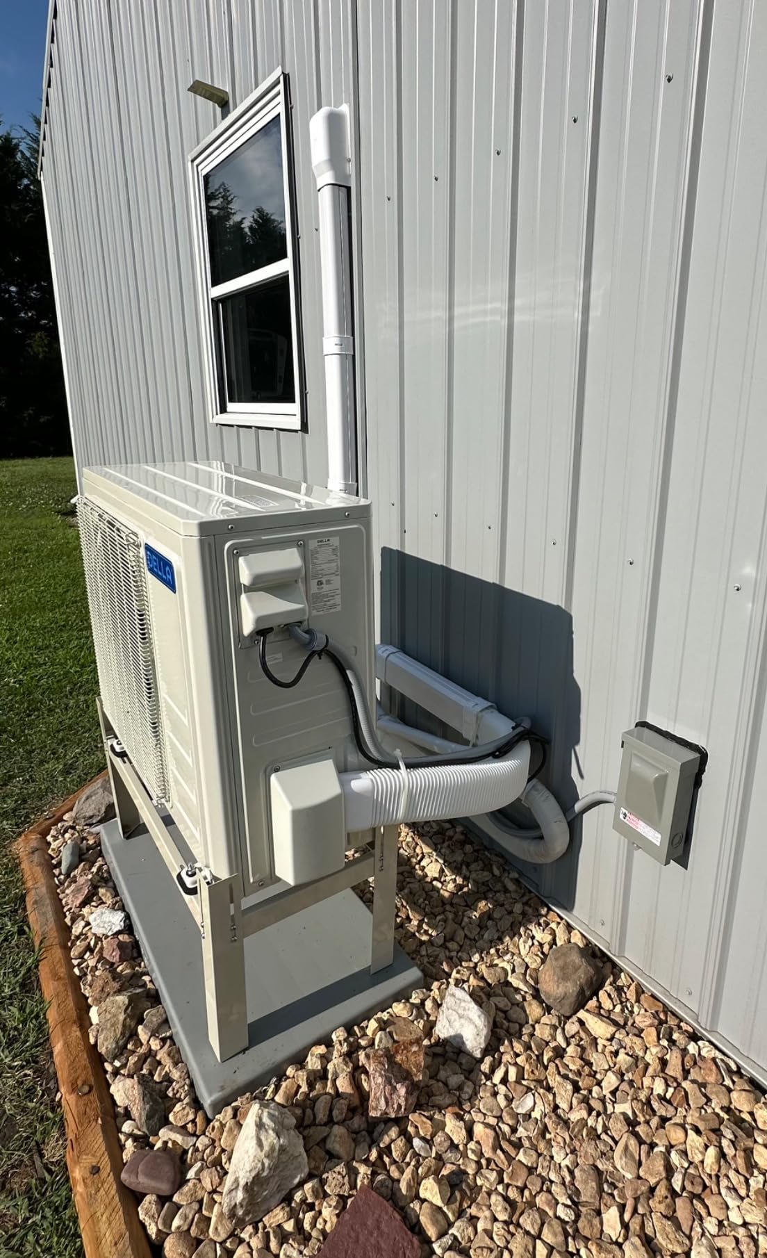 DELLA Vario Series 12000 BTU Mini Split Air Conditioner Work with Alexa with 1 Ton Pre-Charged Heat Pump Ductless Inverter System, 19 SEER2, Cools Up to 550 Sq. Ft,16.4ft Installation Kit Included - Customer Photo 2