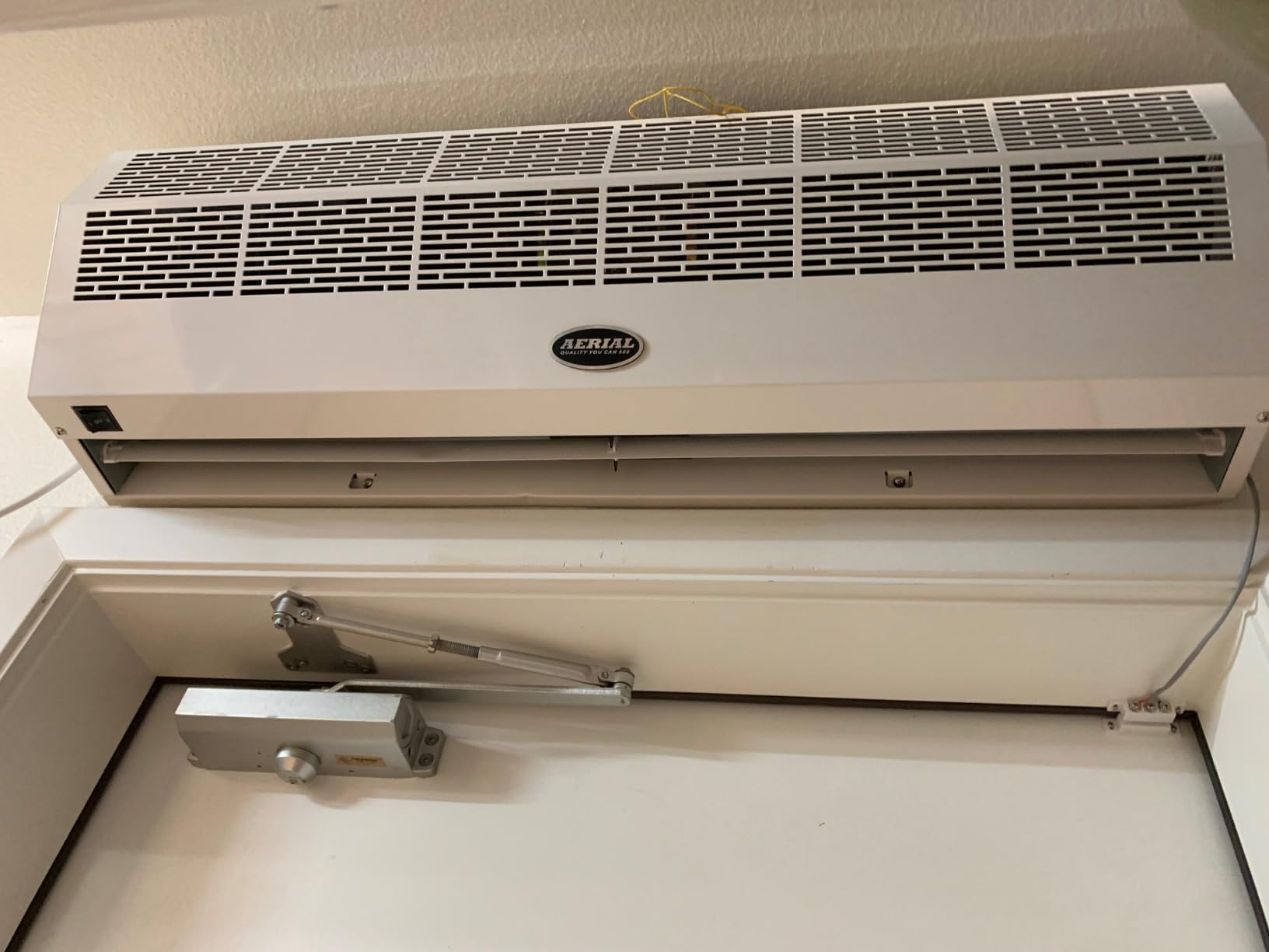 DuraSteel Wall Mounted Air Curtains for Doors Commercial - 36 Inch Black Fly Fans - Super Power Over Door Fan with MS Switch - Sliding Under Door Fans to Move Air Curtain Blower Keep Flies Bugs Out Customer Review DuraSteel Wall Mounted Air Curtains for Doors Commercial - 36 Inch Black Fly Fans - Super Power Over Door Fan with MS Switch - Sliding Under Door Fans to Move Air Curtain Blower Keep Flies Bugs Out - Customer Photo 1