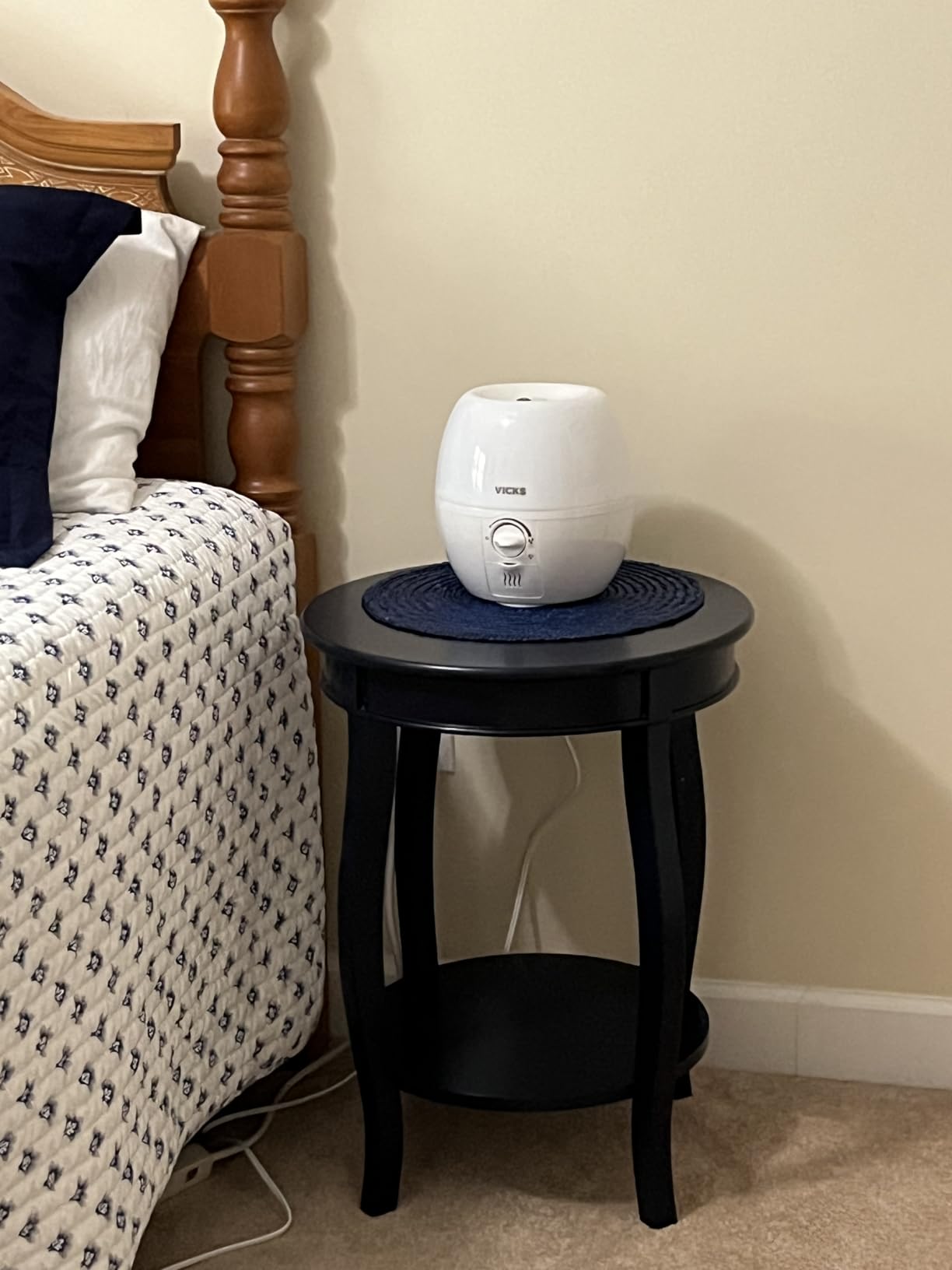 Vicks 3-in-1 SleepyTime Humidifier, No. 1 Brand Recommended by Pediatricians*. Cool Mist Humidifier with Night-Light, and Essential Oil Diffuser for Baby and Kids rooms. Visible Cool Mist, White. Customer Review Vicks 3-in-1 SleepyTime Humidifier, No. 1 Brand Recommended by Pediatricians*. Cool Mist Humidifier with Night-Light, and Essential Oil Diffuser for Baby and Kids rooms. Visible Cool Mist, White. - Customer Photo 1