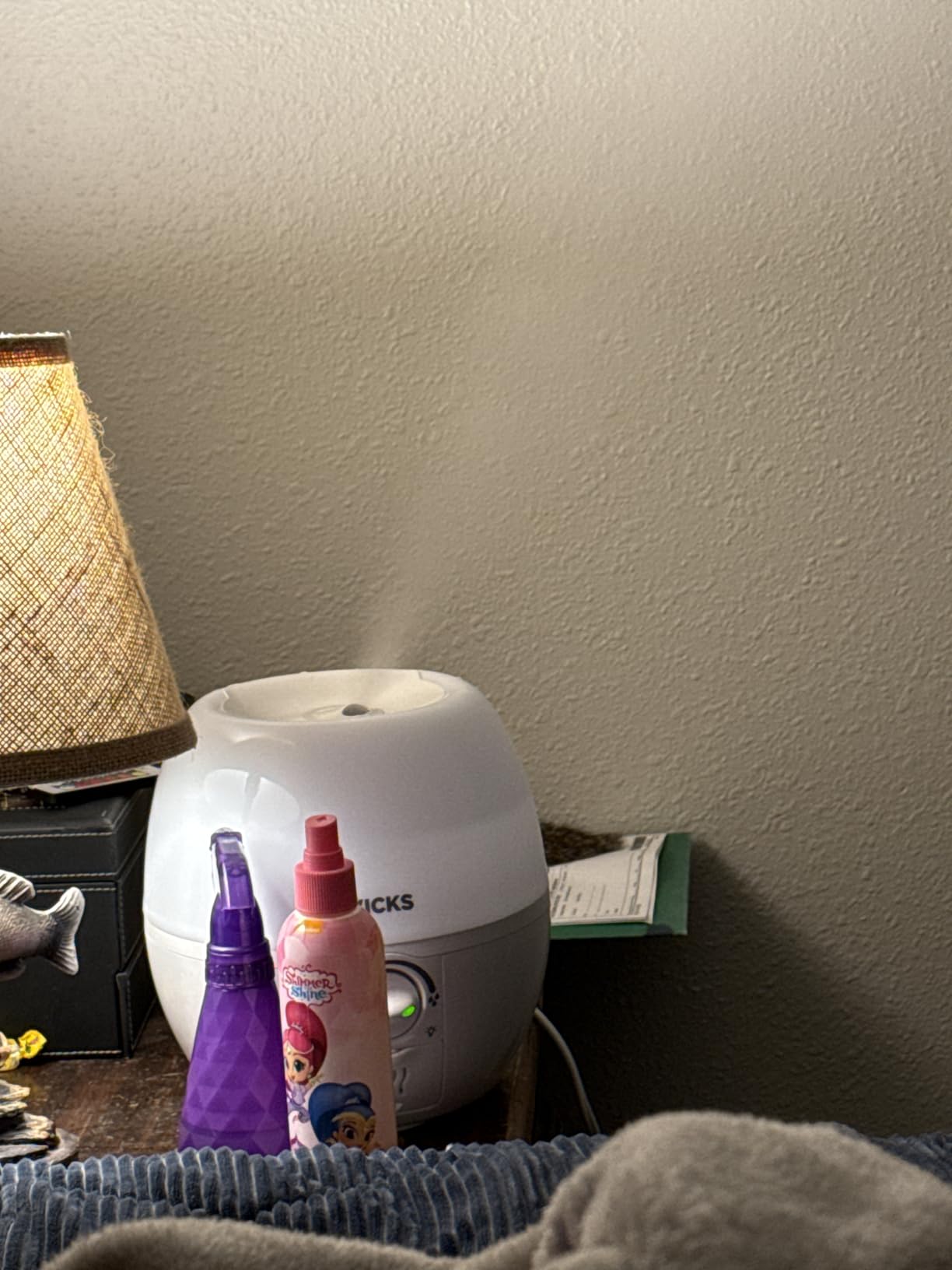 Vicks 3-in-1 SleepyTime Humidifier, No. 1 Brand Recommended by Pediatricians*. Cool Mist Humidifier with Night-Light, and Essential Oil Diffuser for Baby and Kids rooms. Visible Cool Mist, White. Customer Review Vicks 3-in-1 SleepyTime Humidifier, No. 1 Brand Recommended by Pediatricians*. Cool Mist Humidifier with Night-Light, and Essential Oil Diffuser for Baby and Kids rooms. Visible Cool Mist, White. - Customer Photo 2