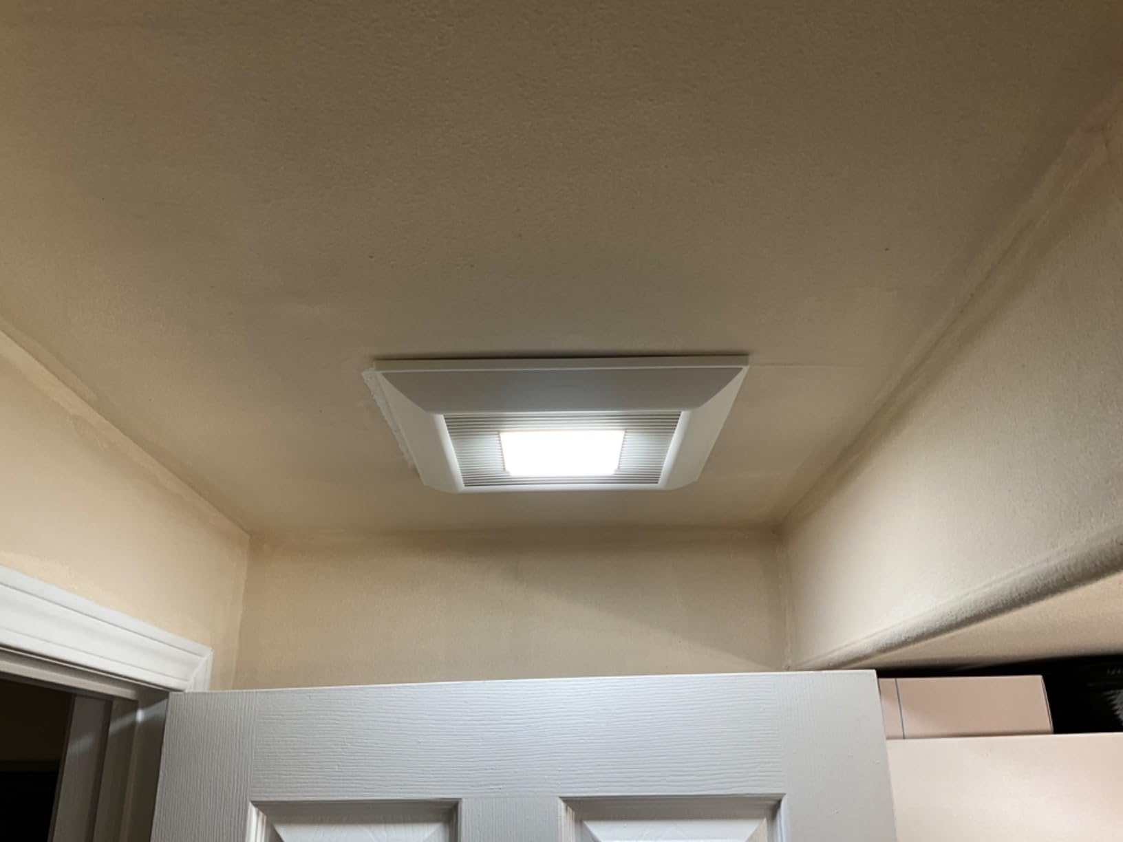 Panasonic WhisperFit Ceiling Mount Bathroom Exhaust Fan with Dimmable LED Light, 50-80-110 CFM, FV-0511VFL1 - Customer Photo 2