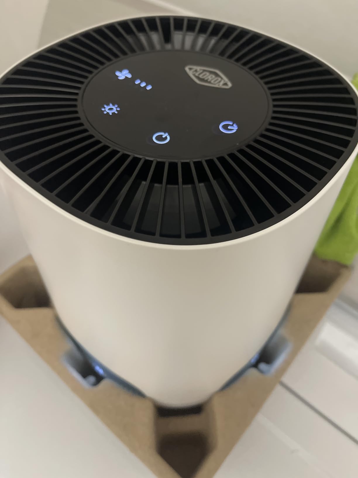 Clorox Air Purifiers for Bedroom Home, True HEPA Filter, Small Rooms Up to 200 Sq Ft, Removes 99.9% of Mold, Viruses, Wildfire Smoke, Allergens, Pet Allergies, Dust, AUTO Mode, Whisper Quiet Customer Review Clorox Air Purifiers for Bedroom Home, True HEPA Filter, Small Rooms Up to 200 Sq Ft, Removes 99.9% of Mold, Viruses, Wildfire Smoke, Allergens, Pet Allergies, Dust, AUTO Mode, Whisper Quiet - Customer Photo 2