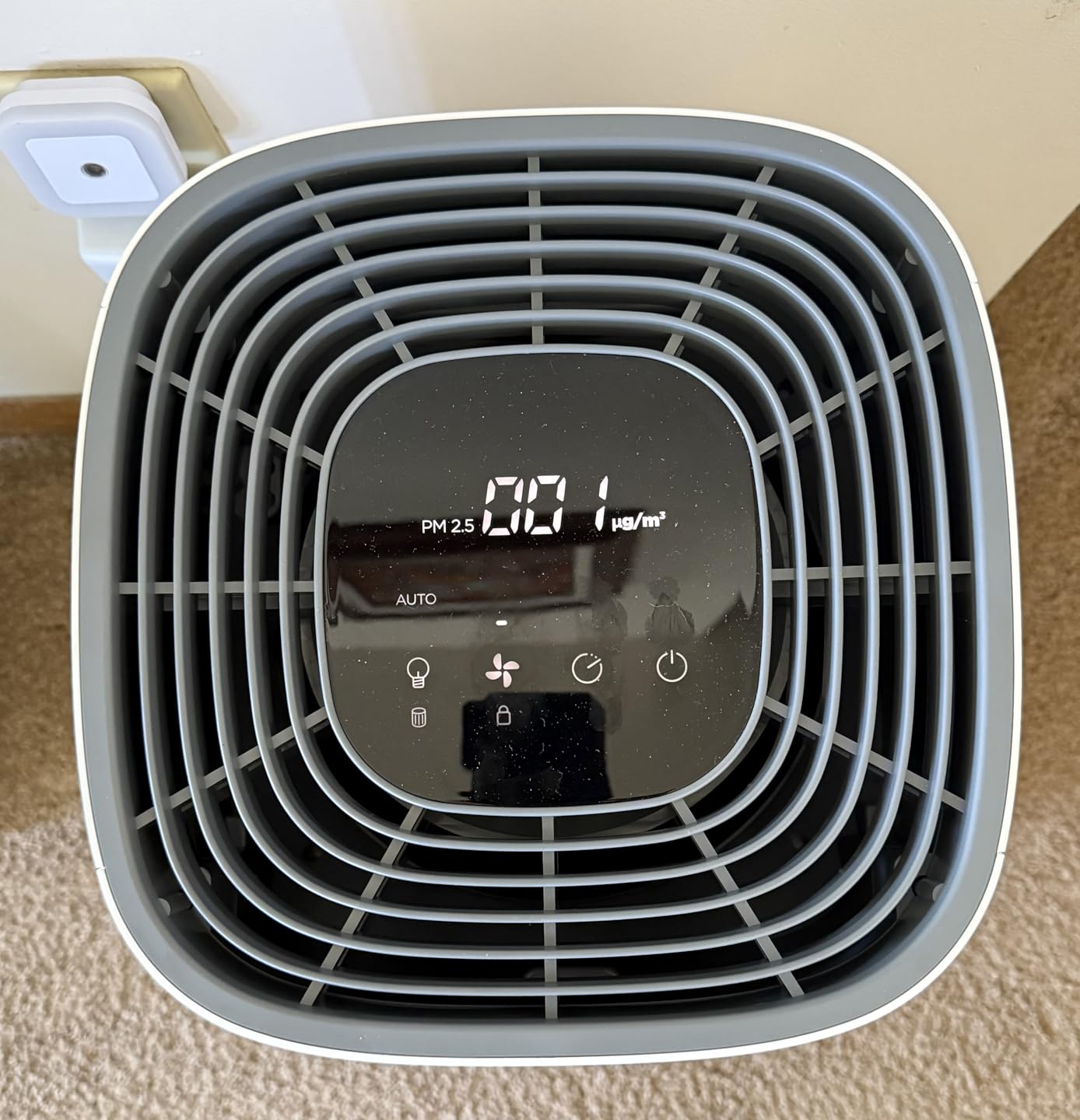 Clorox Air Purifiers for Home, True HEPA Filter, Medium Rooms Up to 1,000 Sq Ft, Removes 99.9% of Mold, Viruses, Wildfire Smoke, Allergens, Pet Allergies, Dust, AUTO Mode, Whisper Quiet Customer Review Clorox Air Purifiers for Home, True HEPA Filter, Medium Rooms Up to 1,000 Sq Ft, Removes 99.9% of Mold, Viruses, Wildfire Smoke, Allergens, Pet Allergies, Dust, AUTO Mode, Whisper Quiet - Customer Photo 2