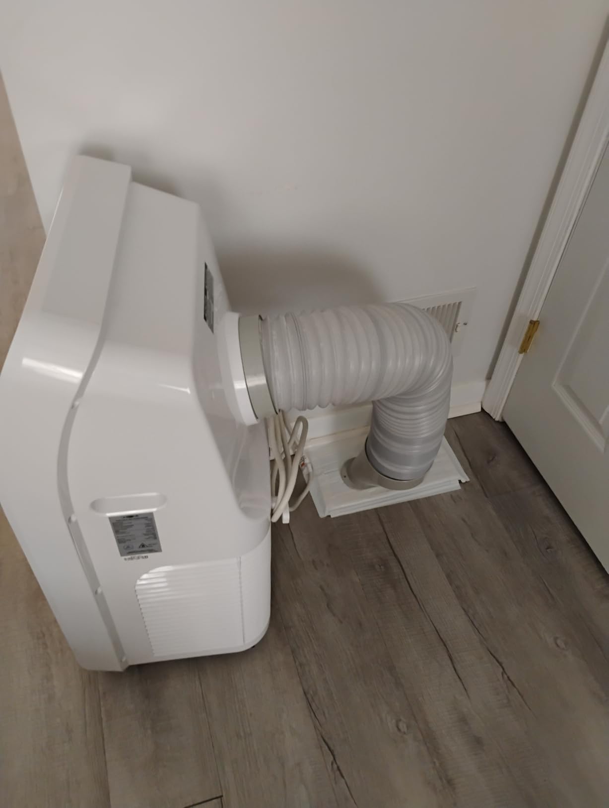 Uhome 12000 BTU Portable Air Conditioner with Heater up to 400 Sq. Ft, Ac Heater Combo Window Unit, Portable AC Unit with Dehumidifier & Fan, Cools & Heats,Remote Control and Window Kit Included,White - Customer Photo 2