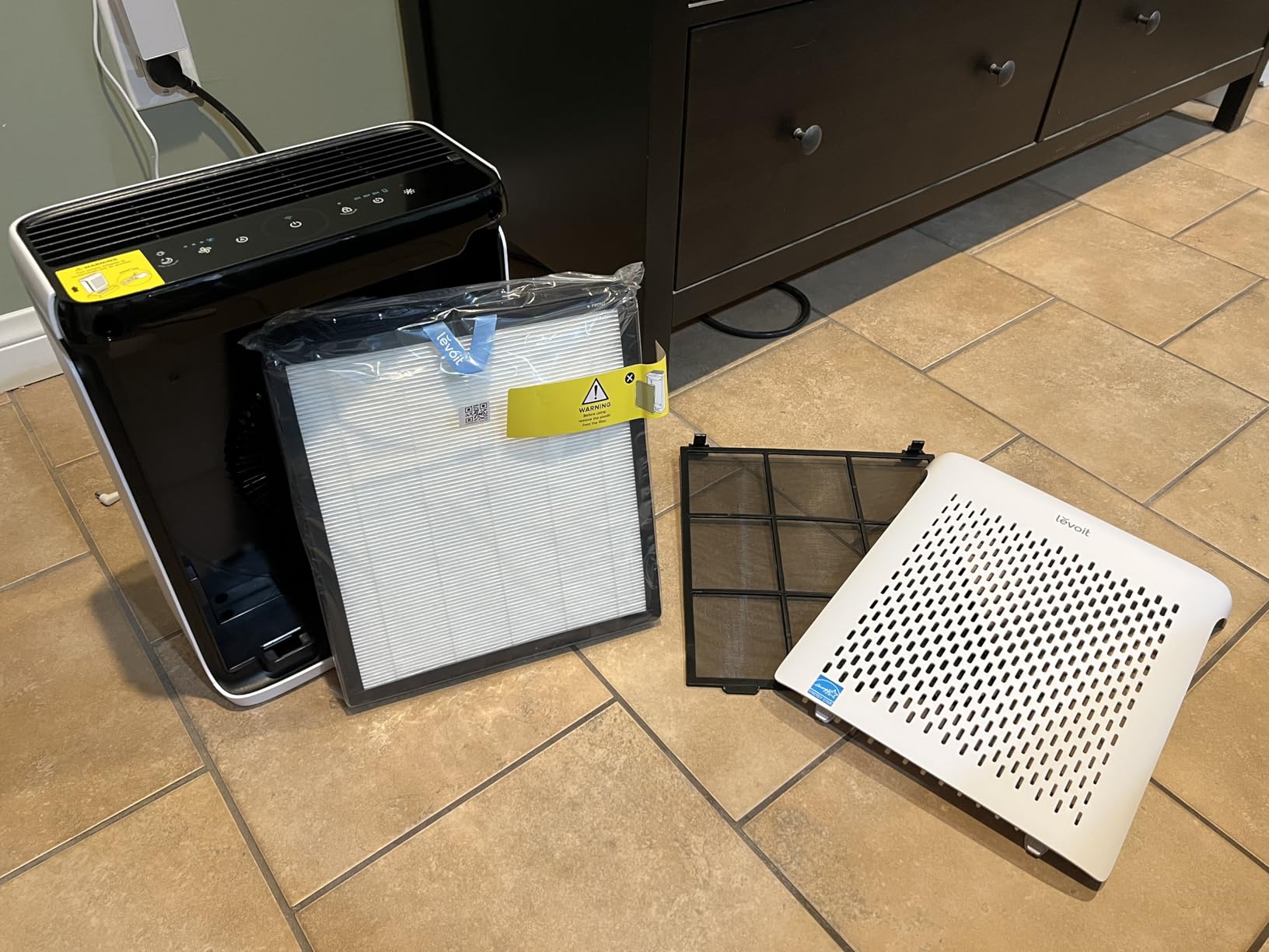 LEVOIT Air Purifier for Home Large Room Up to 1073Ft² with Air Quality Monitor, AHAM VERIFIDE, Smart WiFi, Washable Pre-Filter, HEPA Sleep Mode for Pets, Allergies, Dust, Pollen, Vital 100S-P, White Customer Review LEVOIT Air Purifier for Home Large Room Up to 1073Ft² with Air Quality Monitor, AHAM VERIFIDE, Smart WiFi, Washable Pre-Filter, HEPA Sleep Mode for Pets, Allergies, Dust, Pollen, Vital 100S-P, White - Customer Photo 1