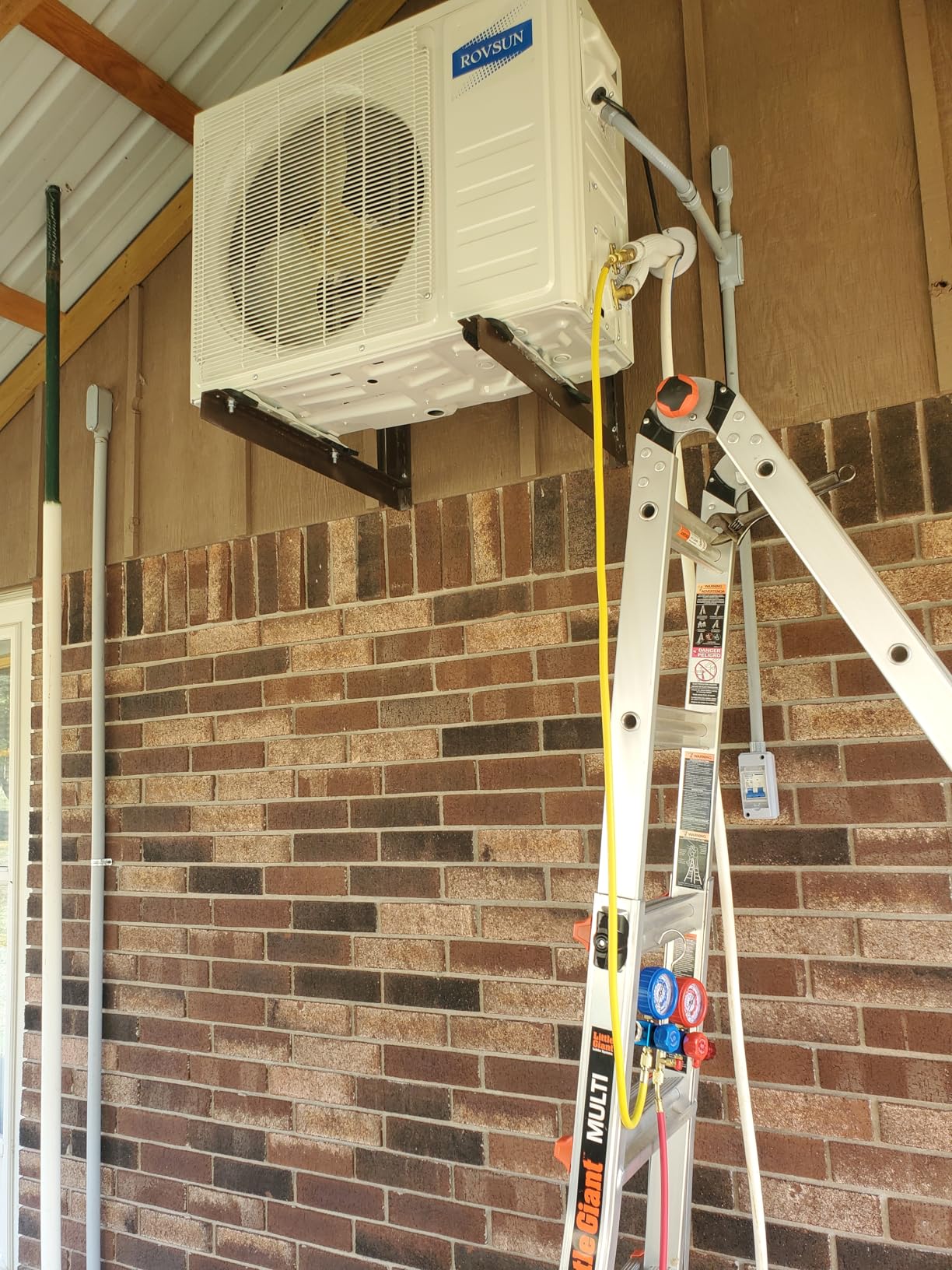 ROVSUN 9000 BTU Wifi Enabled Mini Split Air Conditioner & Heater with Inverter, 19 SEER2 Energy Saving 115V Ductless Split AC Unit with Pre-Charged Condenser, Heat Pump & Installation Kit - Customer Photo 1