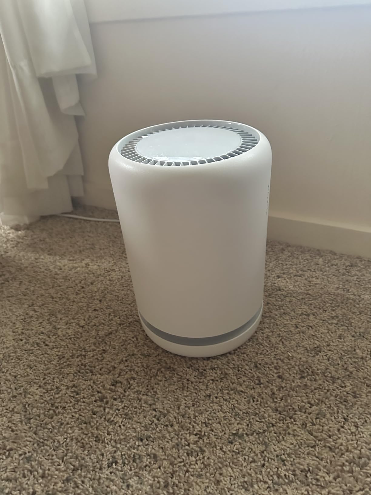 Molekule Air Purifier Mini+ - Purifies Rooms Up to 250 Sq Ft - Smart Purifier with High Pollutant Capture Rate - Air Quality Monitoring Capabilities - White Customer Review Molekule Air Purifier Mini+ - Purifies Rooms Up to 250 Sq Ft - Smart Purifier with High Pollutant Capture Rate - Air Quality Monitoring Capabilities - White - Customer Photo 4