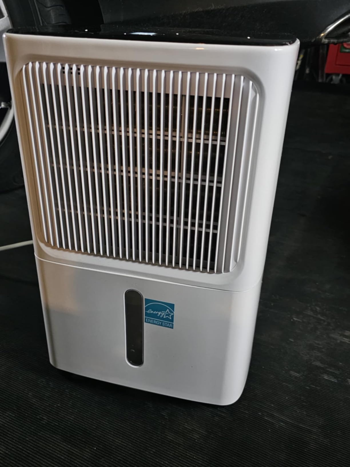 2500 Sq.Ft Dehumidifiers for Home with Drain Hose Max 34 Pints, VEAGASO Dehumidifier for Basement, Large Room, Bathroom, Bedroom, Three Modes, Intelligent Humidity Control, Dry Clothes, 24HR Timer - Customer Photo 1
