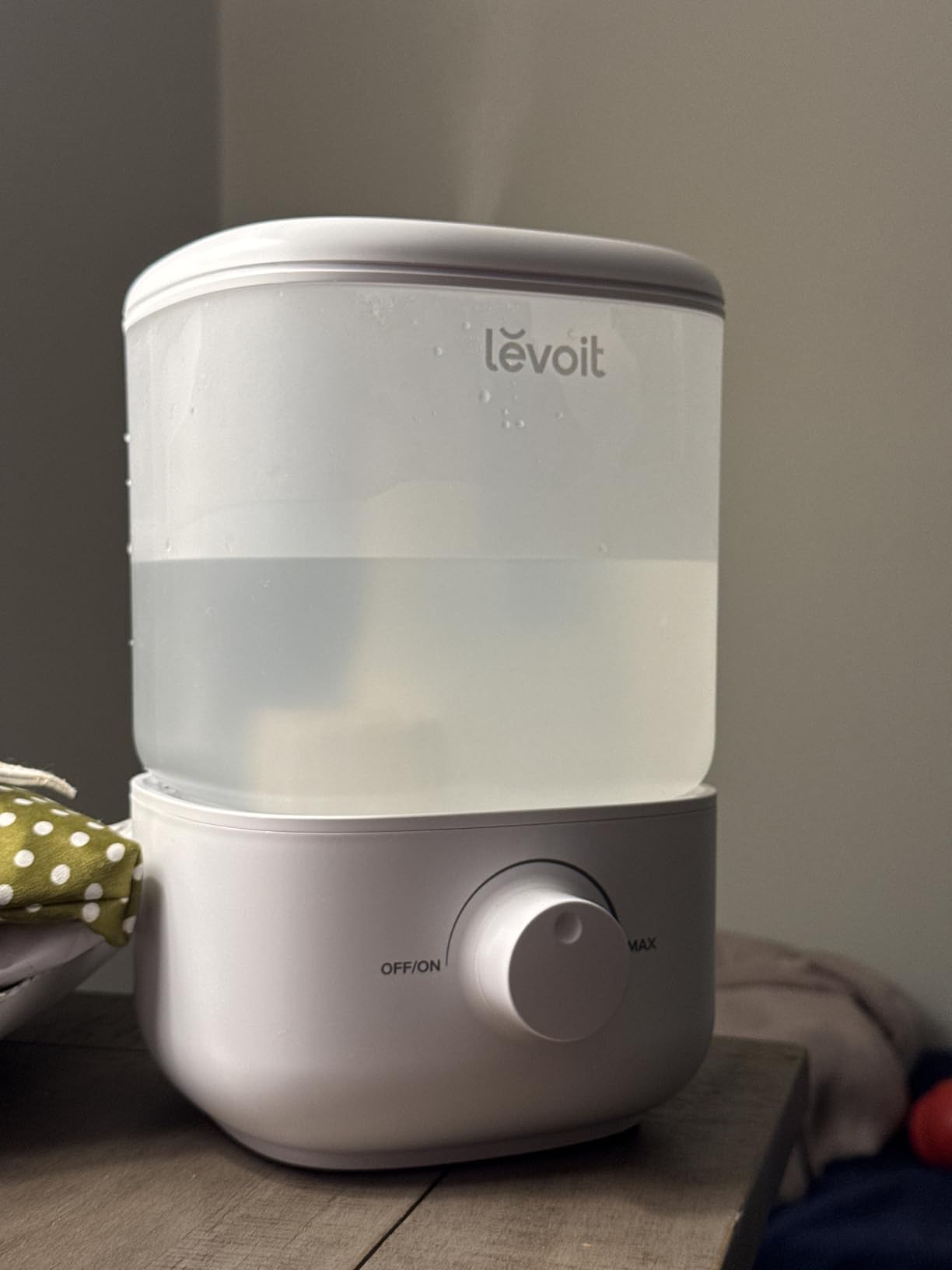 LEVOIT Top Fill Humidifiers for Bedroom, 2.5L Tank for Large Room, Easy to Fill & Clean, 28dB Quiet Cool Mist Air Humidifier for Home Baby Nursery & Plants, Auto Shut-off and BPA-Free for Safety, 25H - Customer Photo 3