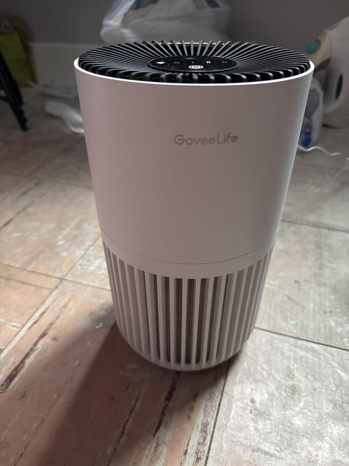 GoveeLife Mini Air Purifier for Bedroom, Smart Filter Air Purifier with App Alexa Control for Pet Hair, Odors, Pollen, Smoke, Portable Air Cleaner with 3 Speeds, 2 Modes, Timer, Aroma for Home - Customer Photo 5