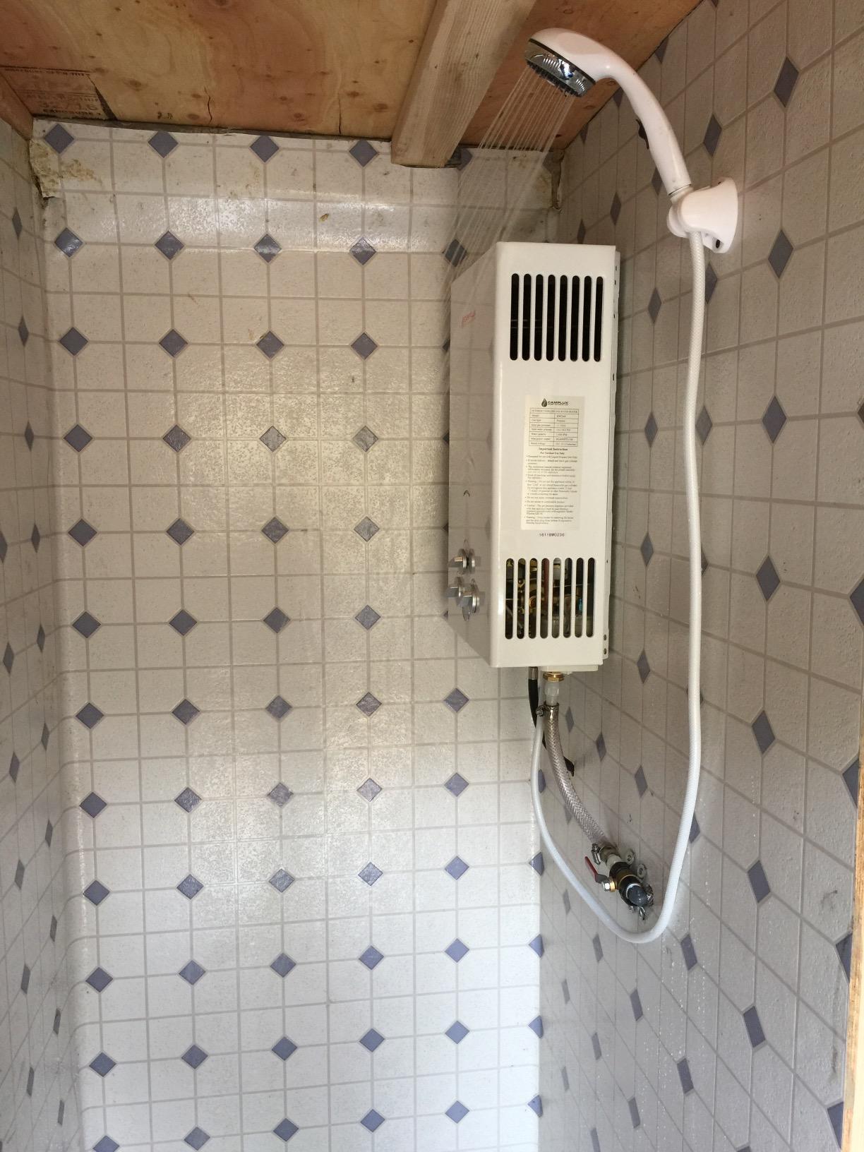 Camplux Tankless Water Heater, 5.28 GPM Outdoor Propane Camping Gas Water Heater, 20L, BW528, White - Customer Photo 2