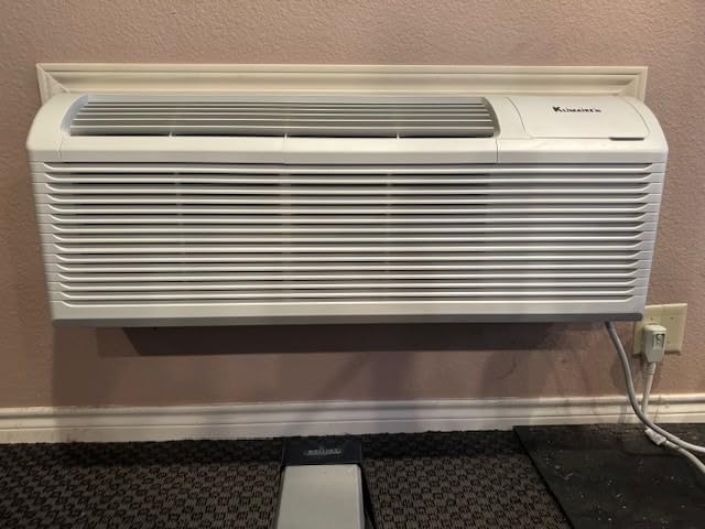 Klimaire PTAC 12,000 BTU Air Conditioner Heat Pump R-32 with Remote Control & 3.5 kW Electric Heater -230V Customer Review Klimaire PTAC 12,000 BTU Air Conditioner Heat Pump R-32 with Remote Control & 3.5 kW Electric Heater -230V - Customer Photo 2