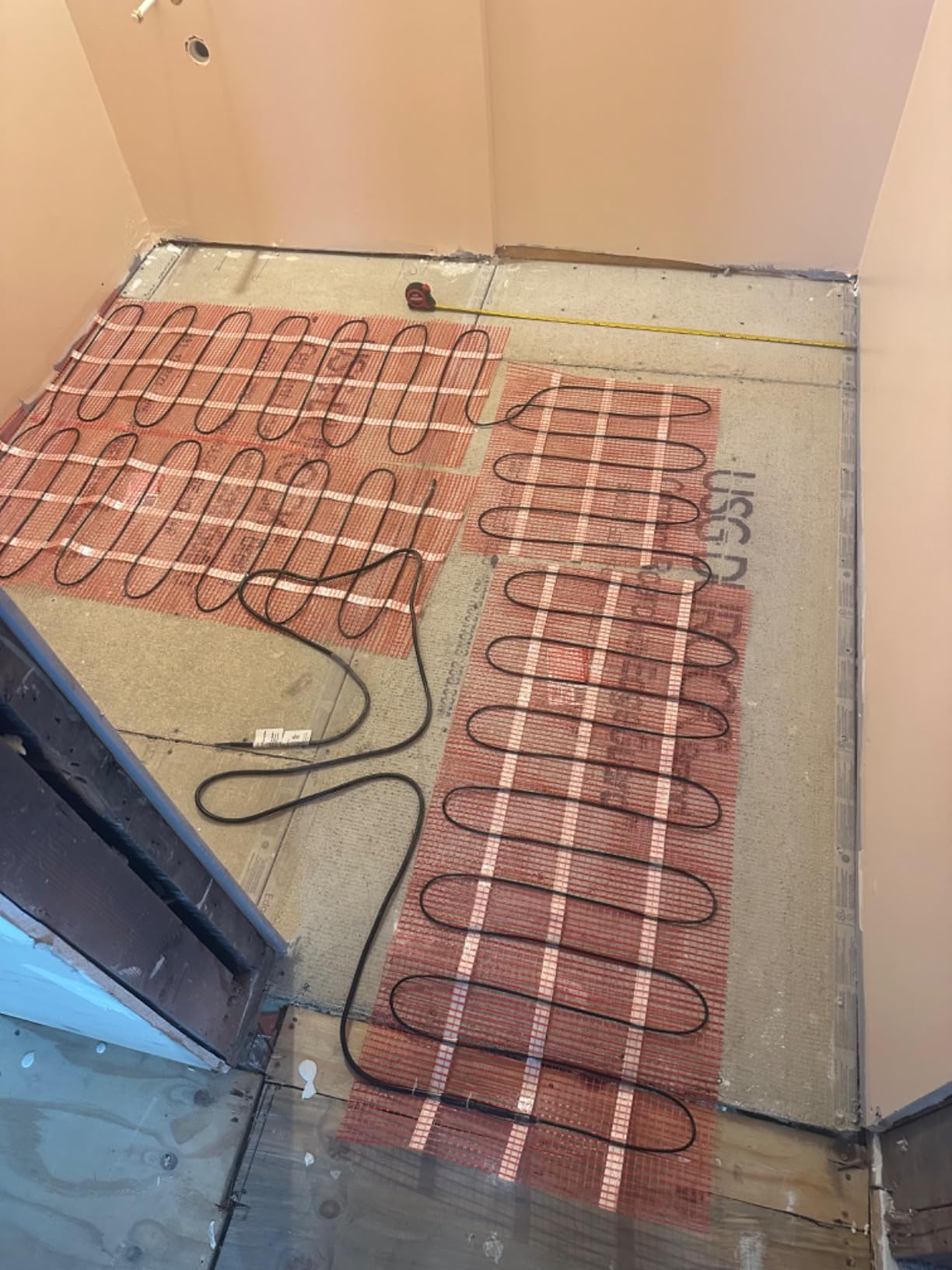 VEVOR Floor Heating Mat, 20 Sq. ft, Electric Radiant in-Floor Heated Warm System with Digital Floor Sensing Thermostat, Includes Installation Monitor, Adhesive Back for Easy Installation on The Floor Customer Review VEVOR Floor Heating Mat, 20 Sq. ft, Electric Radiant in-Floor Heated Warm System with Digital Floor Sensing Thermostat, Includes Installation Monitor, Adhesive Back for Easy Installation on The Floor - Customer Photo 1