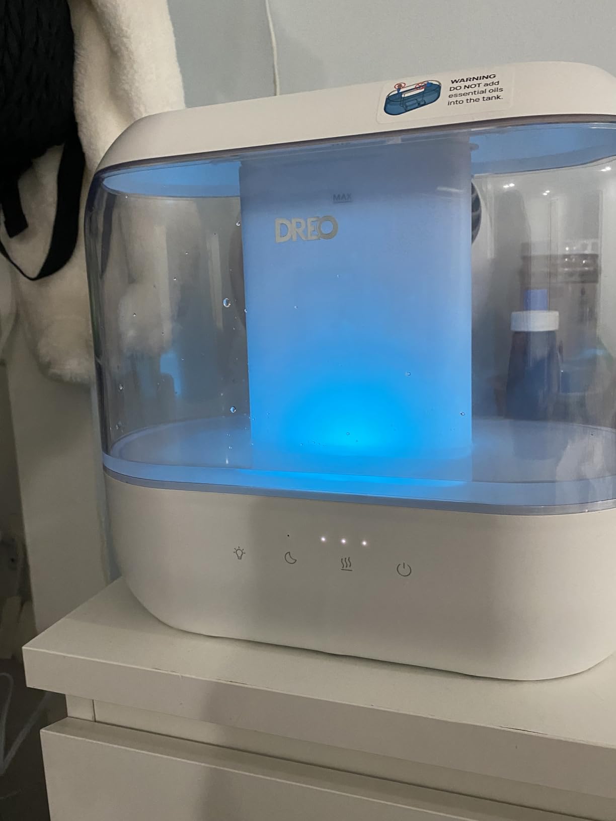Dreo Humidifiers for Bedroom, 4L Top Fill for Large Room, 36H Runtime, 28 dB Quiet Supersized Cool Mist Air Humidifier for Baby Nursery, Plants, Indoor, Night Light, Easy to Clean & Fill - Customer Photo 3