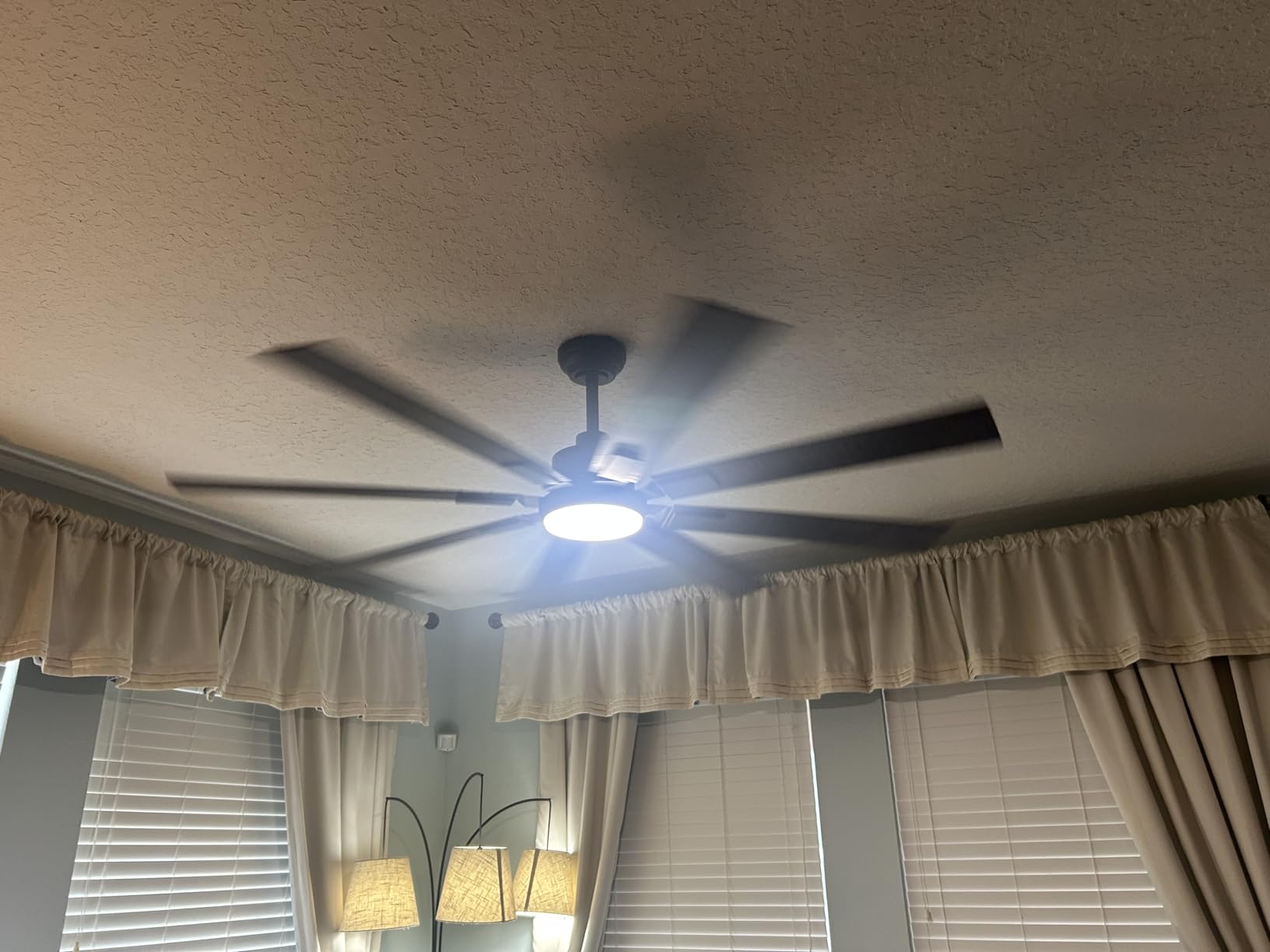 ZMISHIBO 72 inch Large Ceiling Fans with Lights and Remote, Indoor/Outdoor Black Modern Ceiling Fan for Kitchen Living Room Patio, 6 Speed Reversible Quiet DC Motor, 3 CCT, Dual Finish 8 Blades Customer Review ZMISHIBO 72 inch Large Ceiling Fans with Lights and Remote, Indoor/Outdoor Black Modern Ceiling Fan for Kitchen Living Room Patio, 6 Speed Reversible Quiet DC Motor, 3 CCT, Dual Finish 8 Blades - Customer Photo 5