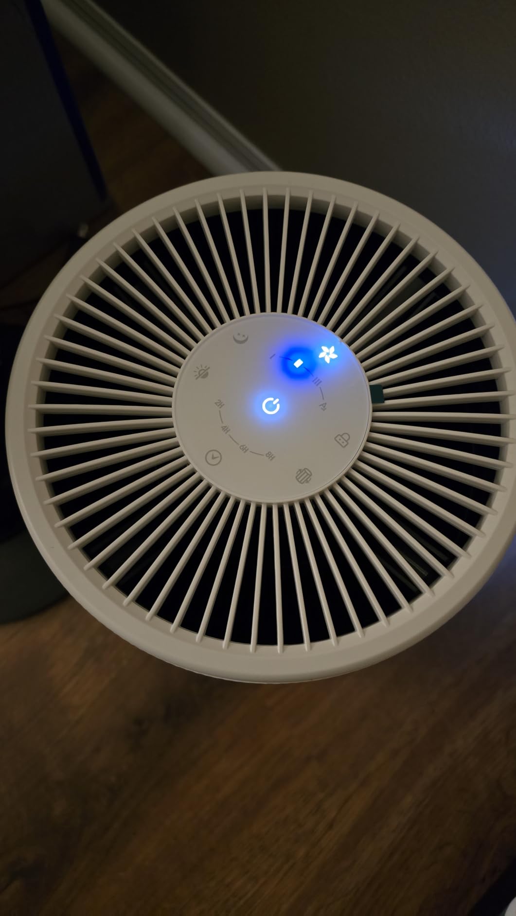 Amazon Basics Air Purifier for Home and Office, With 3-Stage Filtration, HEPA Filter With Activated Carbon, 3 Speeds, Timer, Sleep Mode (32db), Energy Star Certificate, Covers Up to 1067 Sq ft, White Customer Review Amazon Basics Air Purifier for Home and Office, With 3-Stage Filtration, HEPA Filter With Activated Carbon, 3 Speeds, Timer, Sleep Mode (32db), Energy Star Certificate, Covers Up to 1067 Sq ft, White - Customer Photo 3