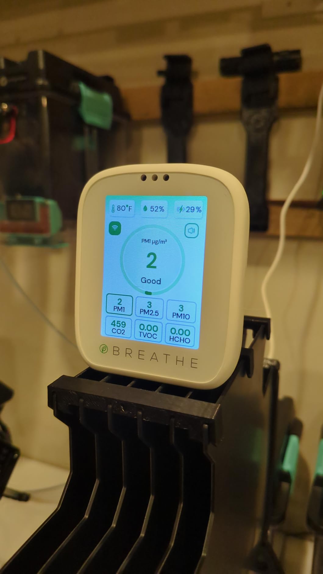 BREATHE Airmonitor Plus: Smart Air Quality Monitor Indoor - 8-in-1 CO2 Meter, Formaldehyde Detector, VOC Meter, PM1/2.5/10, Temperature & Humidity - Air Quality Tester for Home with App Customer Review BREATHE Airmonitor Plus: Smart Air Quality Monitor Indoor - 8-in-1 CO2 Meter, Formaldehyde Detector, VOC Meter, PM1/2.5/10, Temperature & Humidity - Air Quality Tester for Home with App - Customer Photo 1