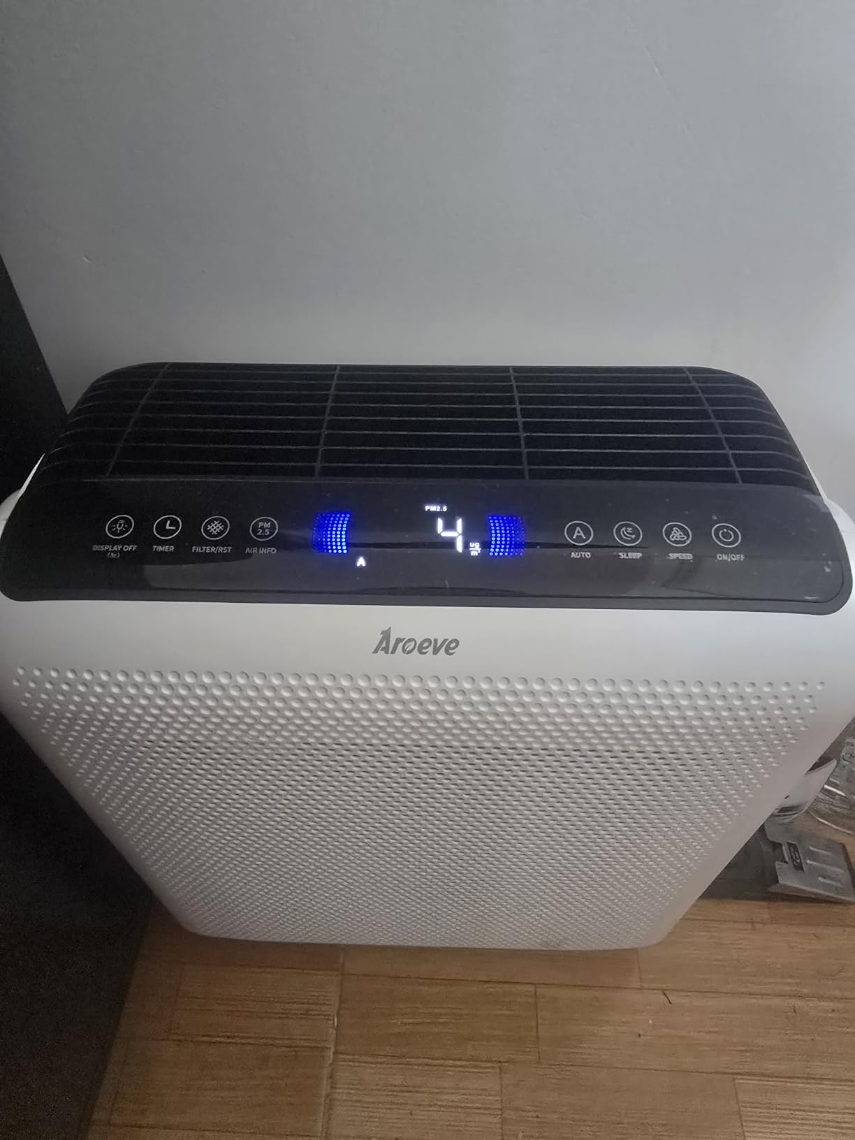 AROEVE Air Purifiers for Bedroom Home Large Room Up to 1504 Ft², 5 Layer Filter for Smoke Pollen Allergies Pet Dander Odor, Air Quality Monitor, Sleep Mode, Timer for Office, Dorm, Kitchen, MK07 White - Customer Photo 1