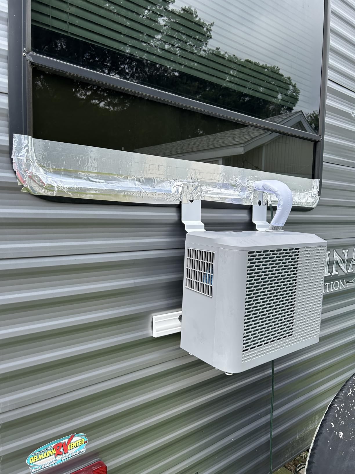 FOGATTI RV Window Air Conditioner, 6500 BTU Cools up to 120Sq.ft, 4-in-1 U Shaped AC Unit with Remote Control, Suitable For RV and House-workshop, included Window Installation Kits (Silver Grey) - Customer Photo 2