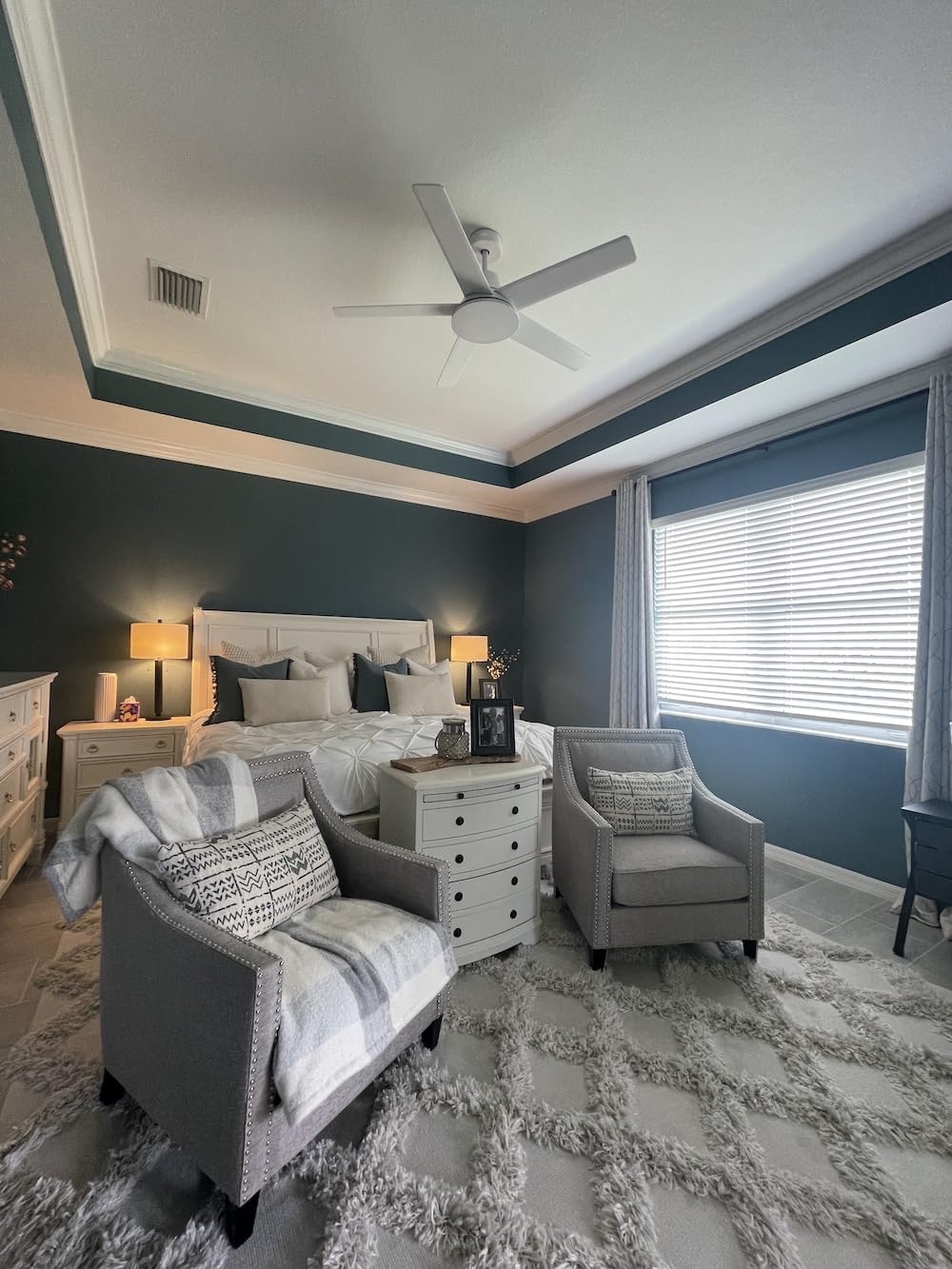 Dreo Ceiling Fans with Lights, 52 Inch, 6 Speeds, 5 Color Tones Dimmable LED, Quiet Reversible DC Motor, Remote, 8H Timer, Black Ceiling Fan for Bedroom, Living Room, Easy to Install Customer Review Dreo Ceiling Fans with Lights, 52 Inch, 6 Speeds, 5 Color Tones Dimmable LED, Quiet Reversible DC Motor, Remote, 8H Timer, Black Ceiling Fan for Bedroom, Living Room, Easy to Install - Customer Photo 2